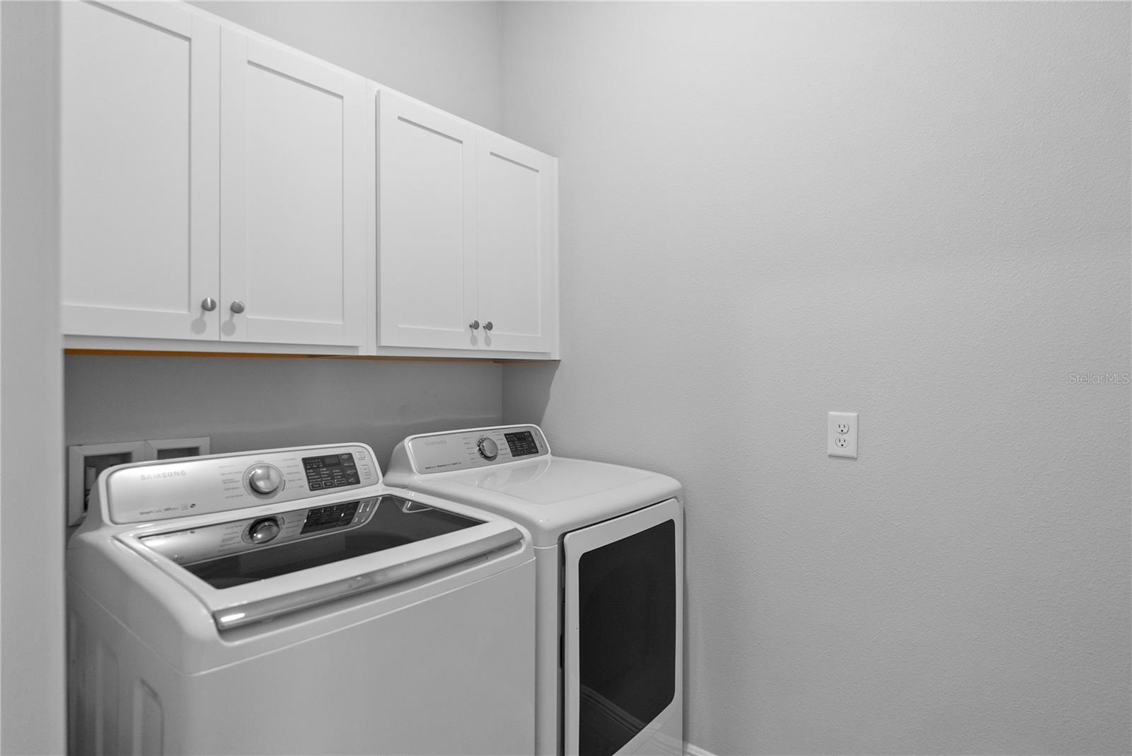 Image 26 of 53 For 15373 Lake Killarney Court