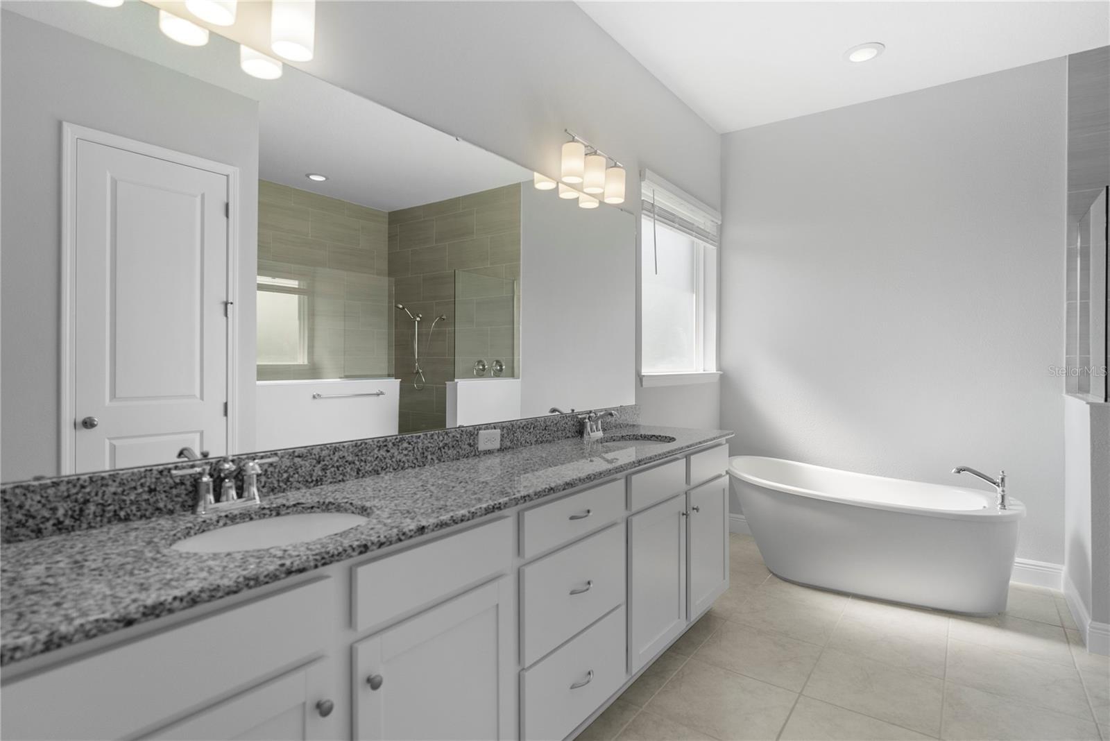 Image 29 of 53 For 15373 Lake Killarney Court