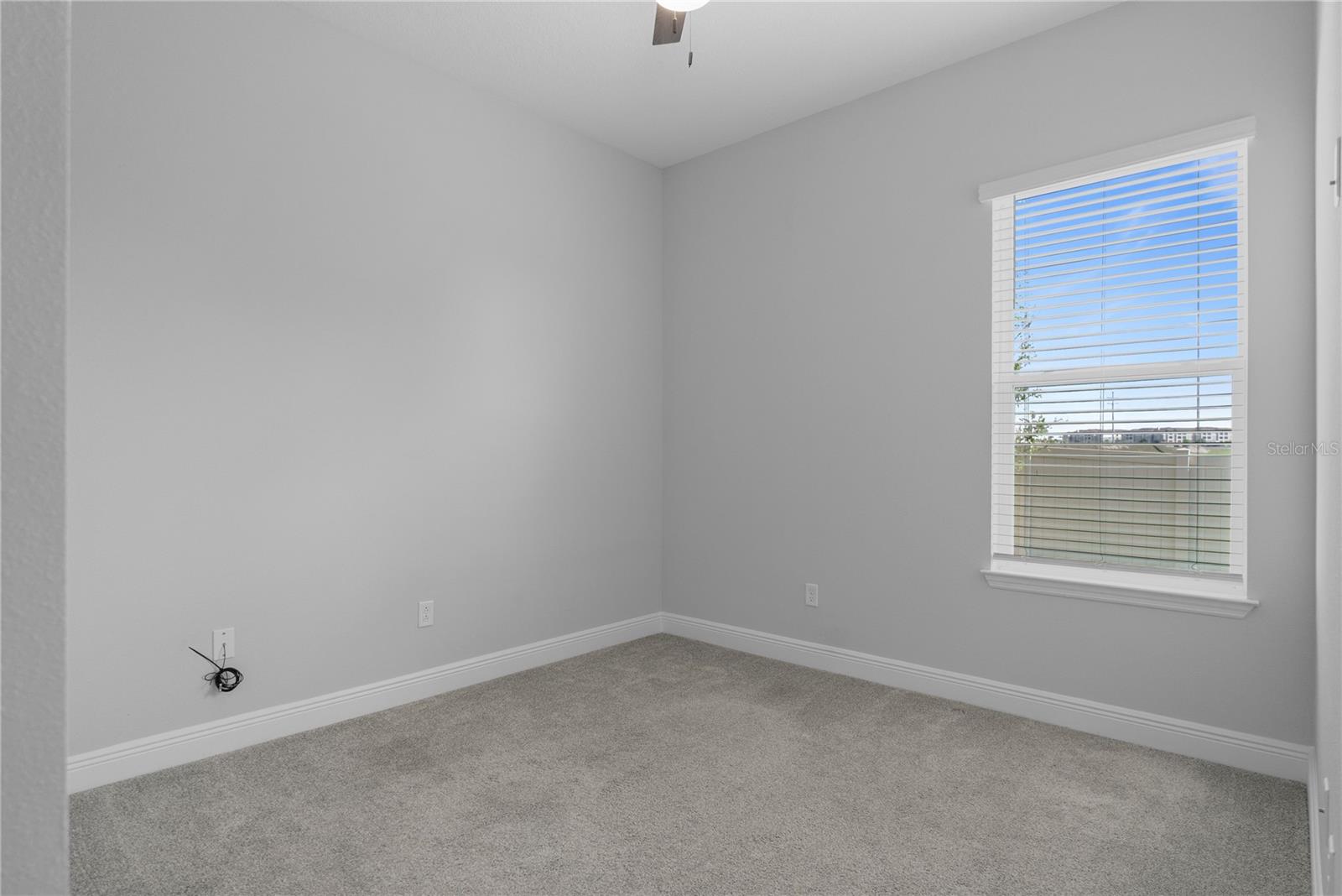 Image 32 of 53 For 15373 Lake Killarney Court