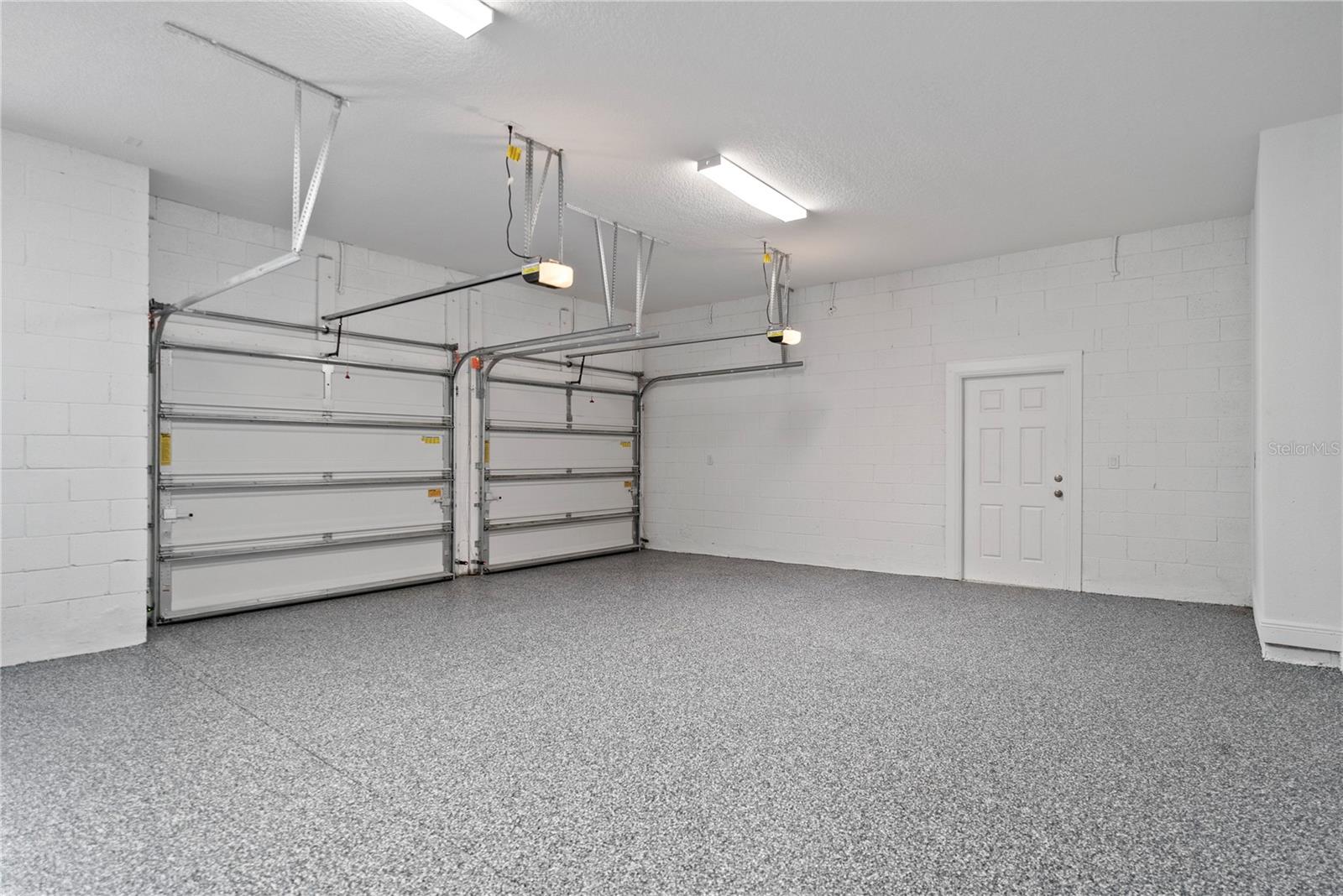 Image 43 of 53 For 15373 Lake Killarney Court