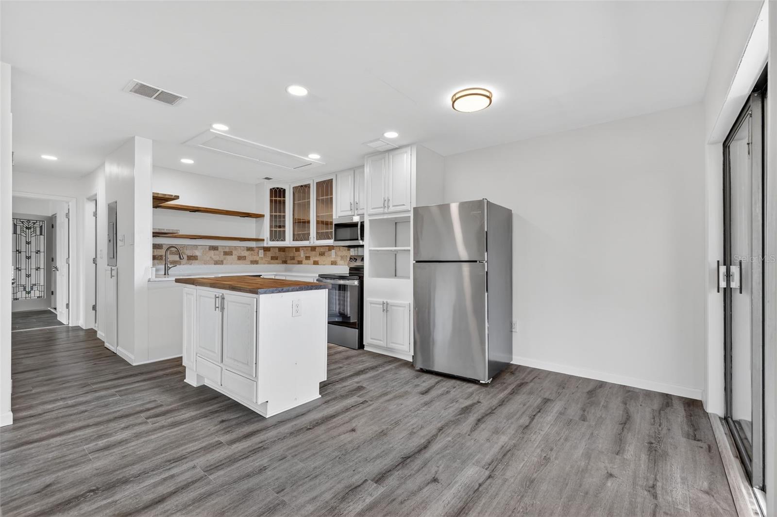 Image 5 of 23 For 1935 Conway Road F6