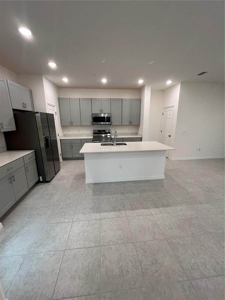 Image 3 of 19 For 1500 Silver Lining Way