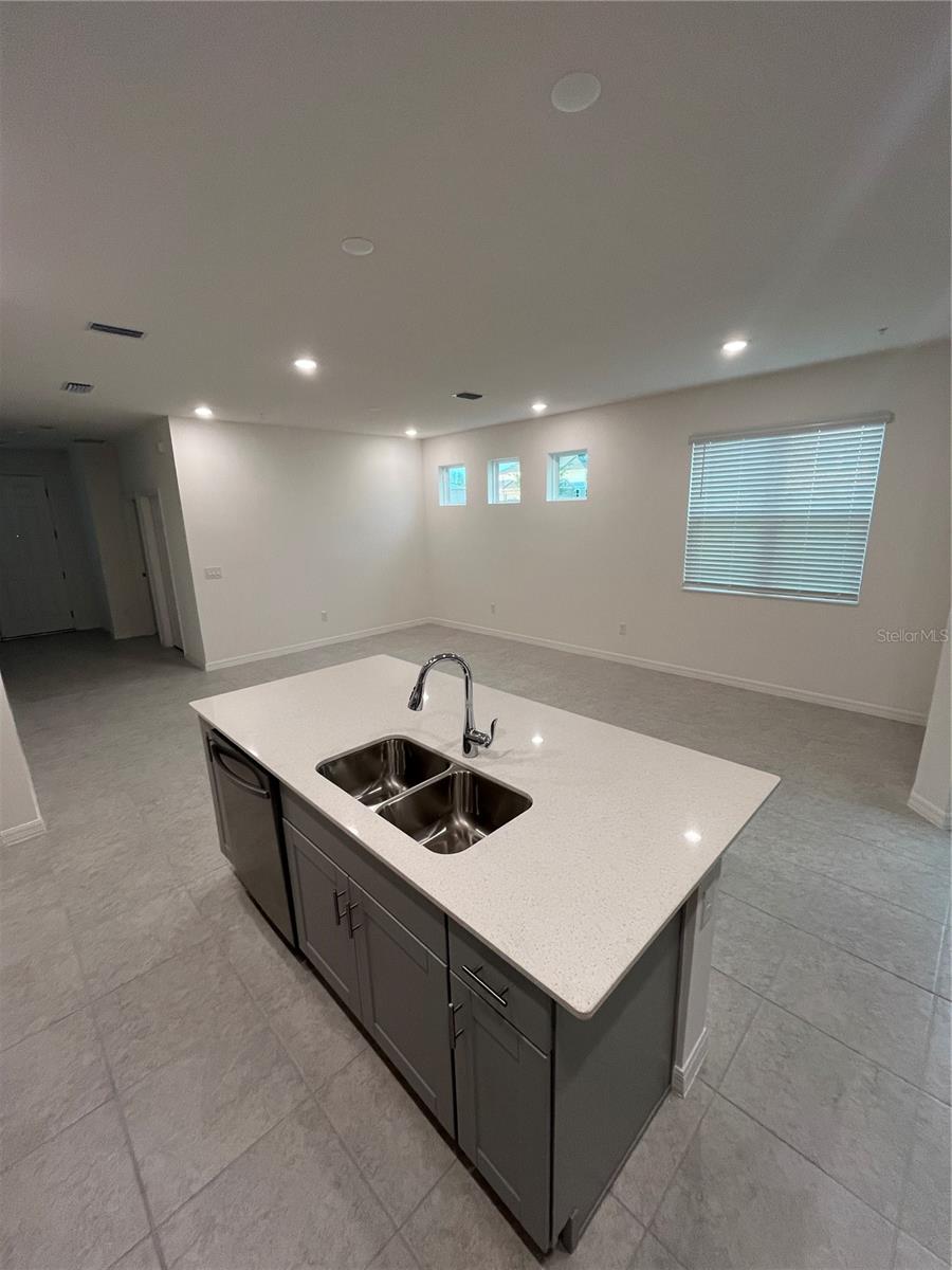 Image 5 of 19 For 1500 Silver Lining Way