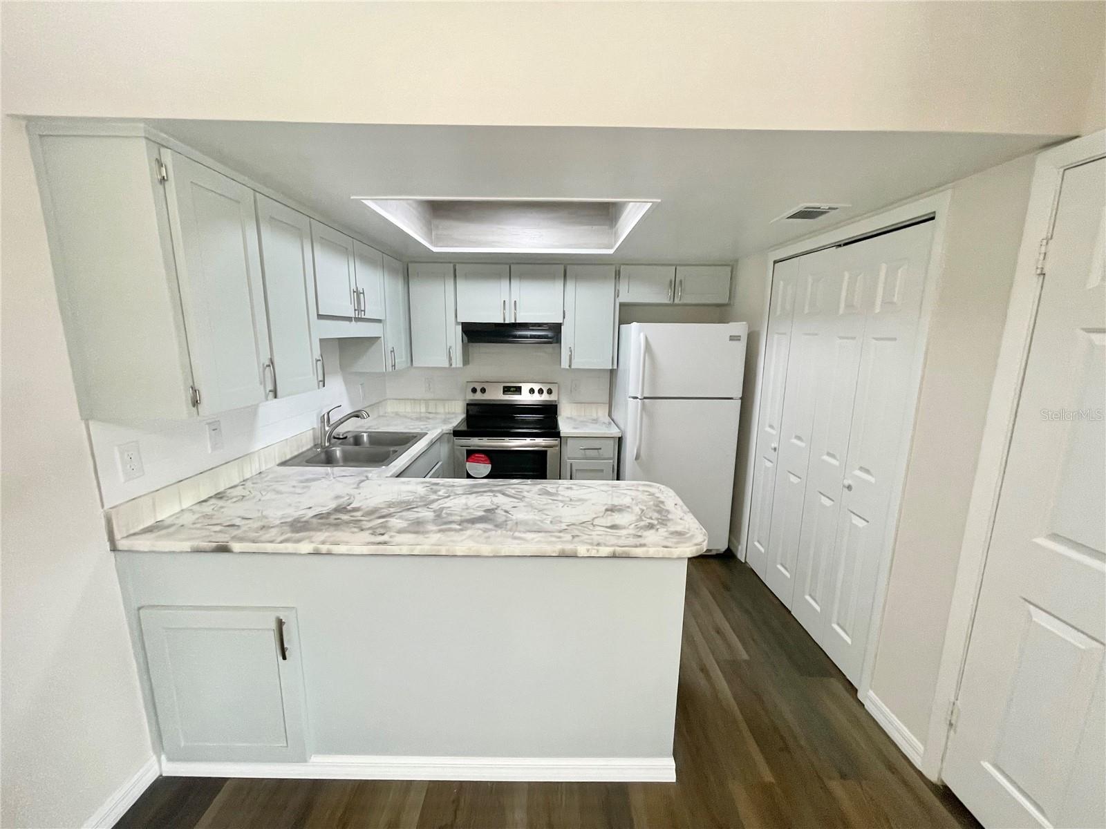 Image 8 of 23 For 80 Windtree Lane 203