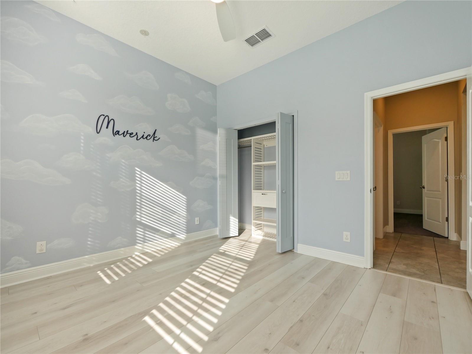 Image 17 of 39 For 1064 Grand Hilltop Drive