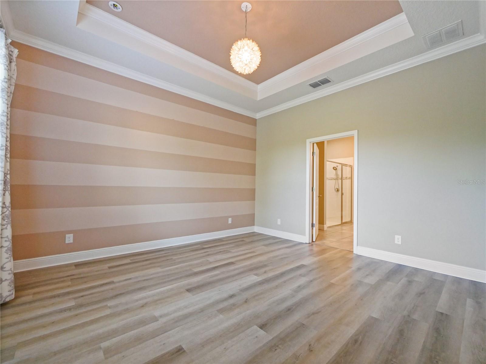 Image 21 of 39 For 1064 Grand Hilltop Drive