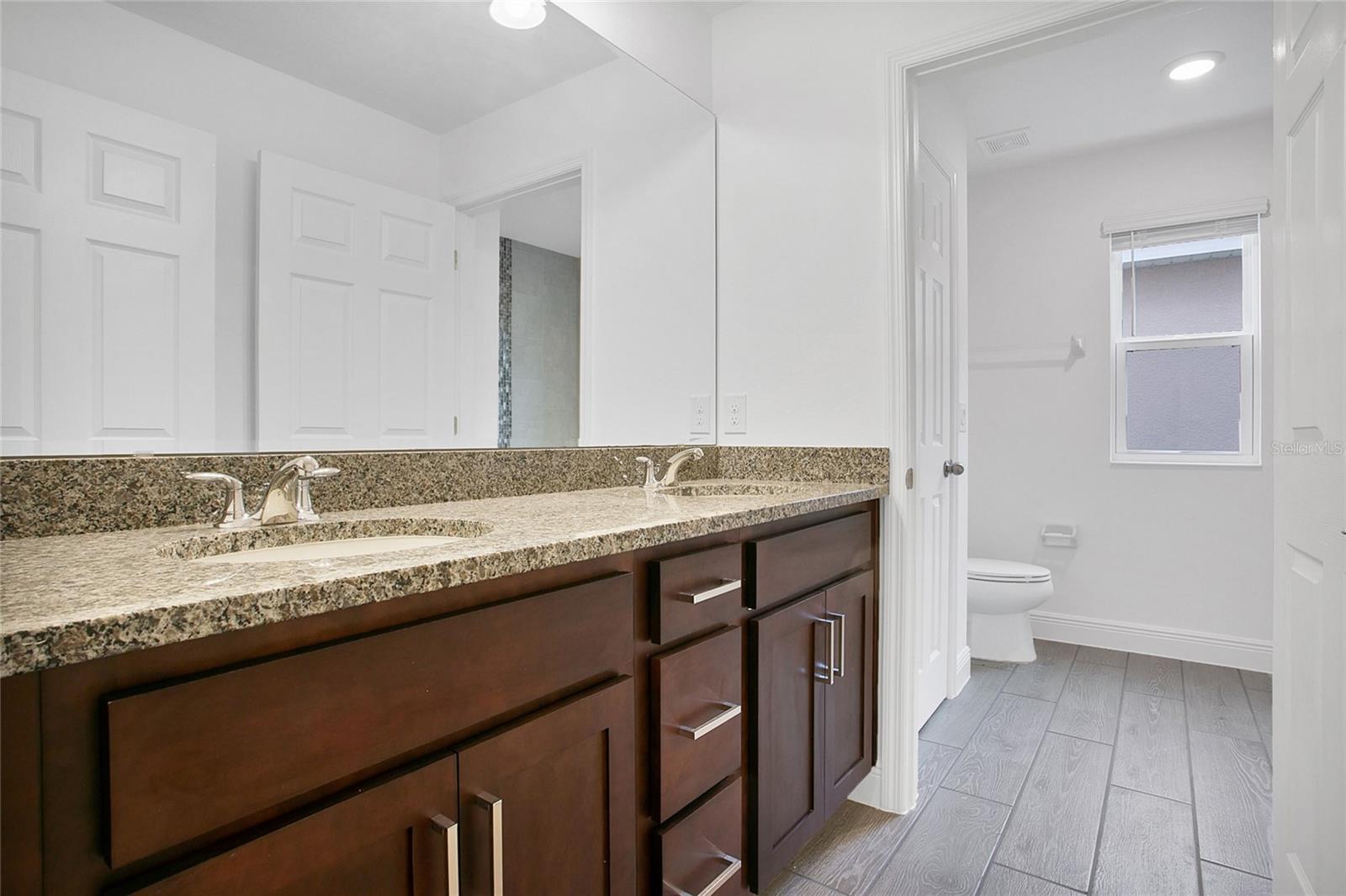 Image 20 of 28 For 7842 Syracuse Drive