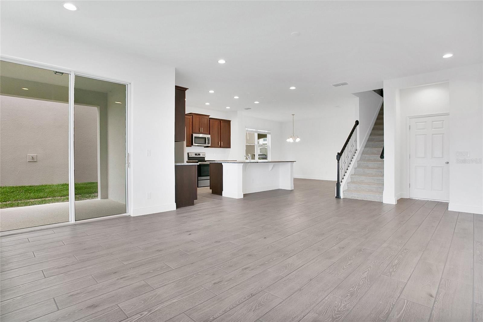 Image 3 of 28 For 7842 Syracuse Drive