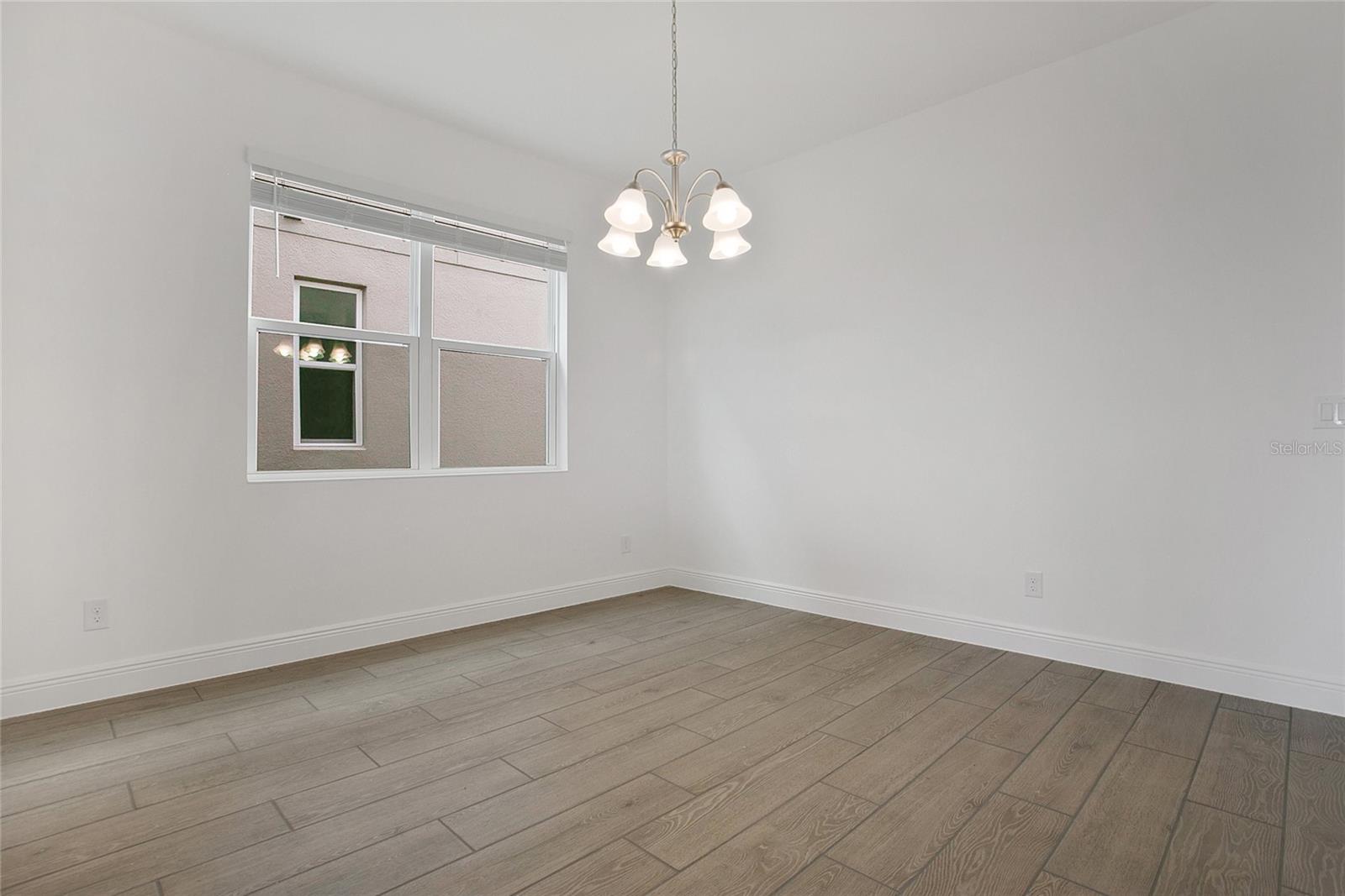 Image 8 of 28 For 7842 Syracuse Drive