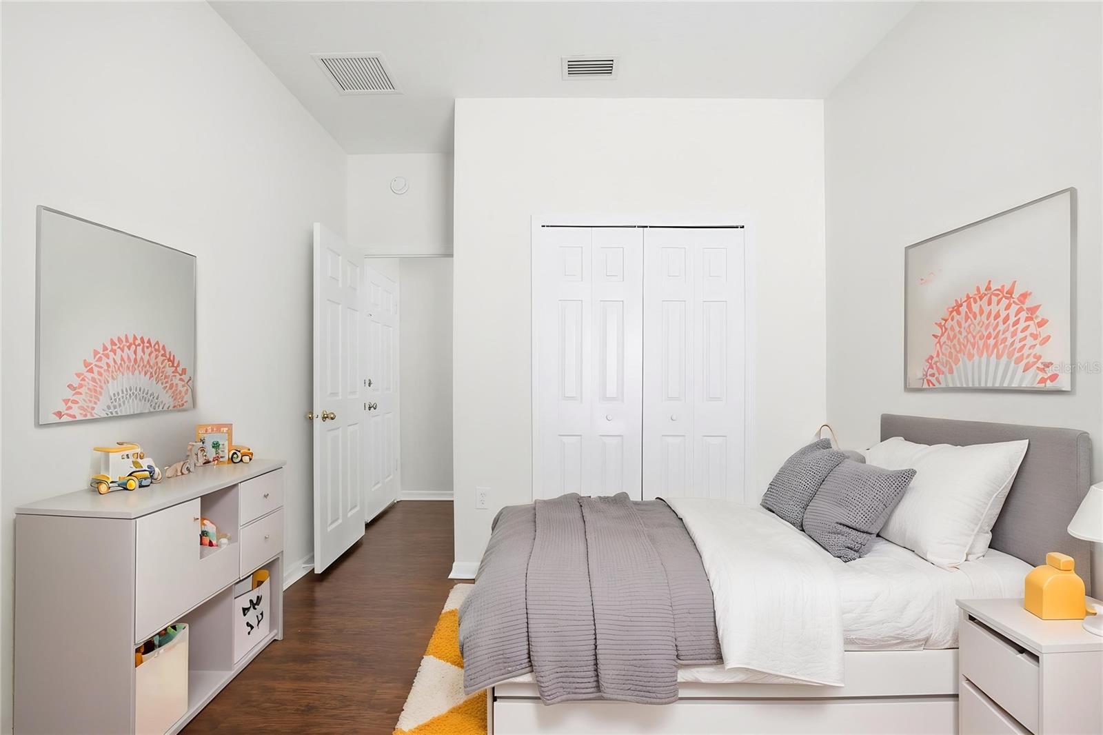 Image 6 of 30 For 5751 Autumn Shire Drive