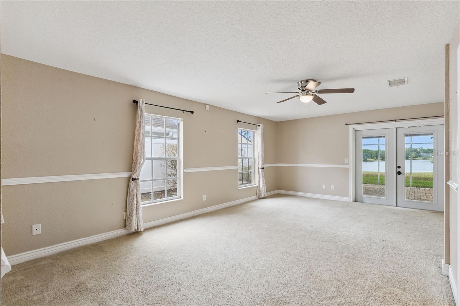 Image 18 of 58 For 12406 Harney Drive