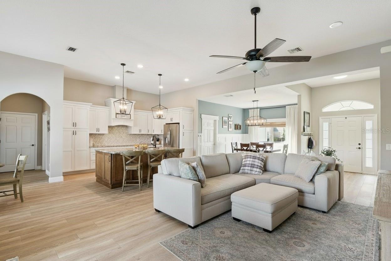 Image 17 of 71 For 16805 Beauclaire Court