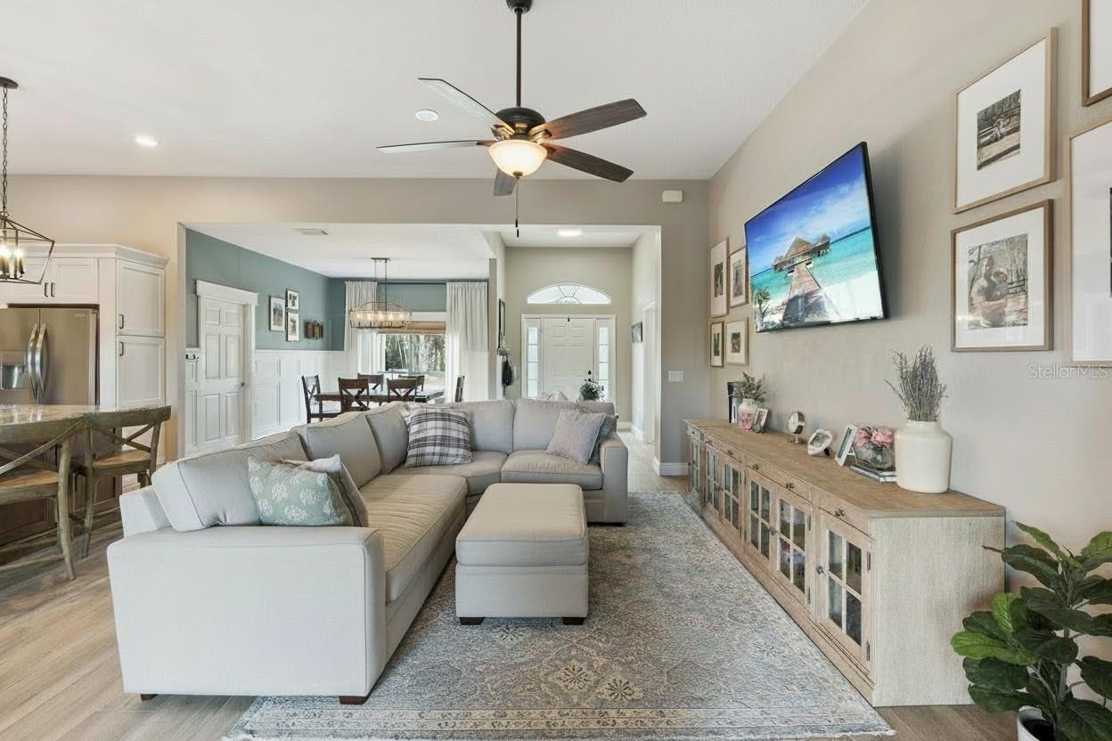 Image 18 of 71 For 16805 Beauclaire Court