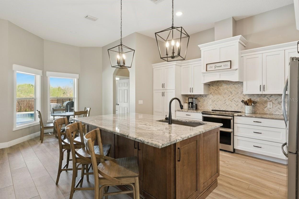 Image 23 of 71 For 16805 Beauclaire Court