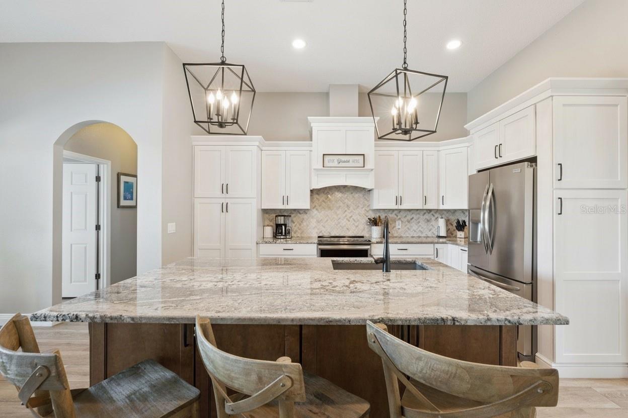 Image 24 of 71 For 16805 Beauclaire Court