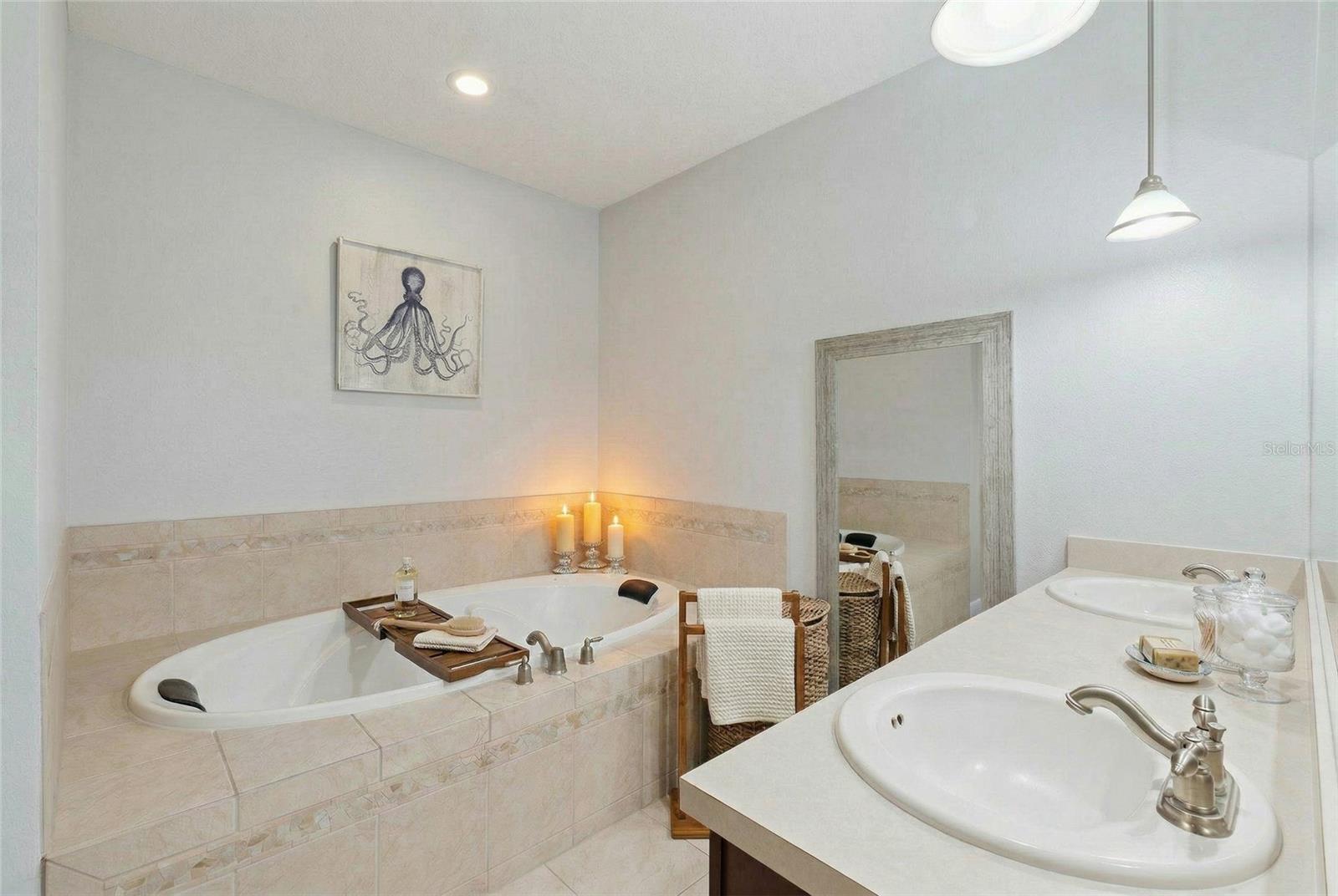 Image 31 of 71 For 16805 Beauclaire Court