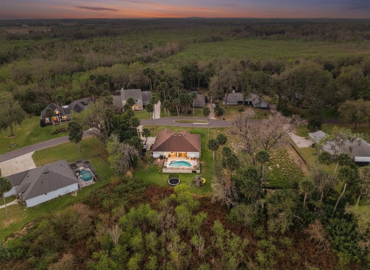 Image 41 of 71 For 16805 Beauclaire Court