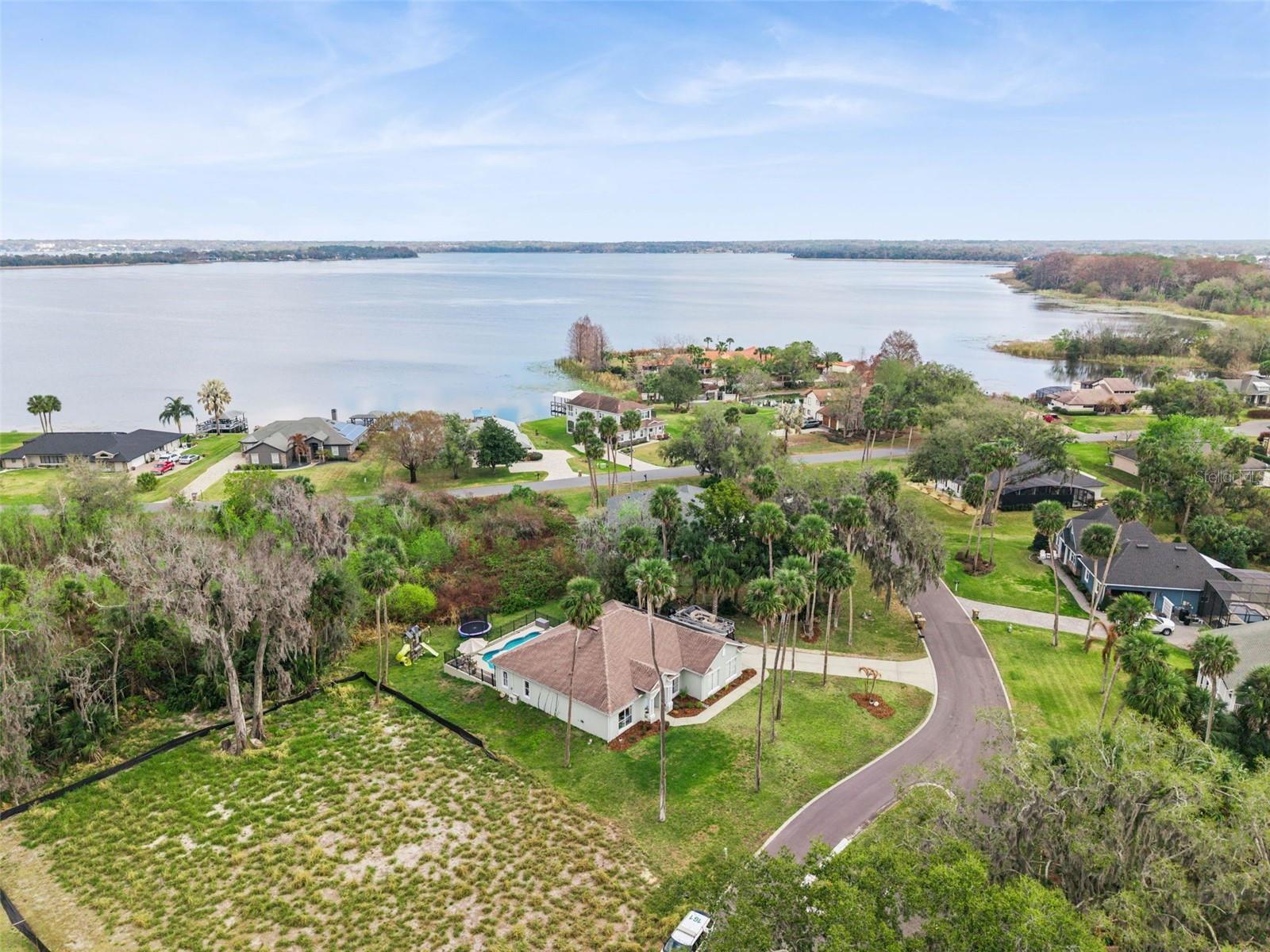 Image 55 of 71 For 16805 Beauclaire Court