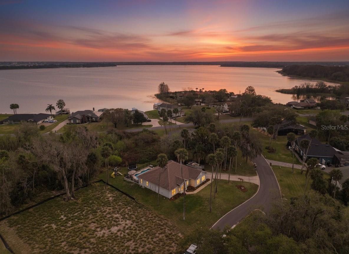 Image 6 of 71 For 16805 Beauclaire Court