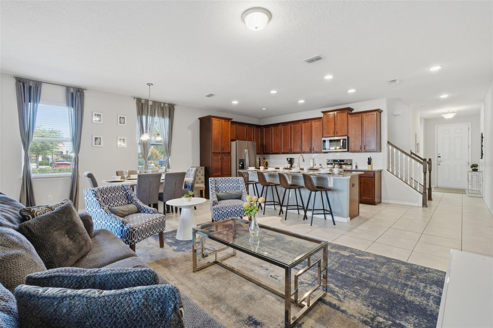 Image 11 of 66 For 1570 Carey Palm Circle