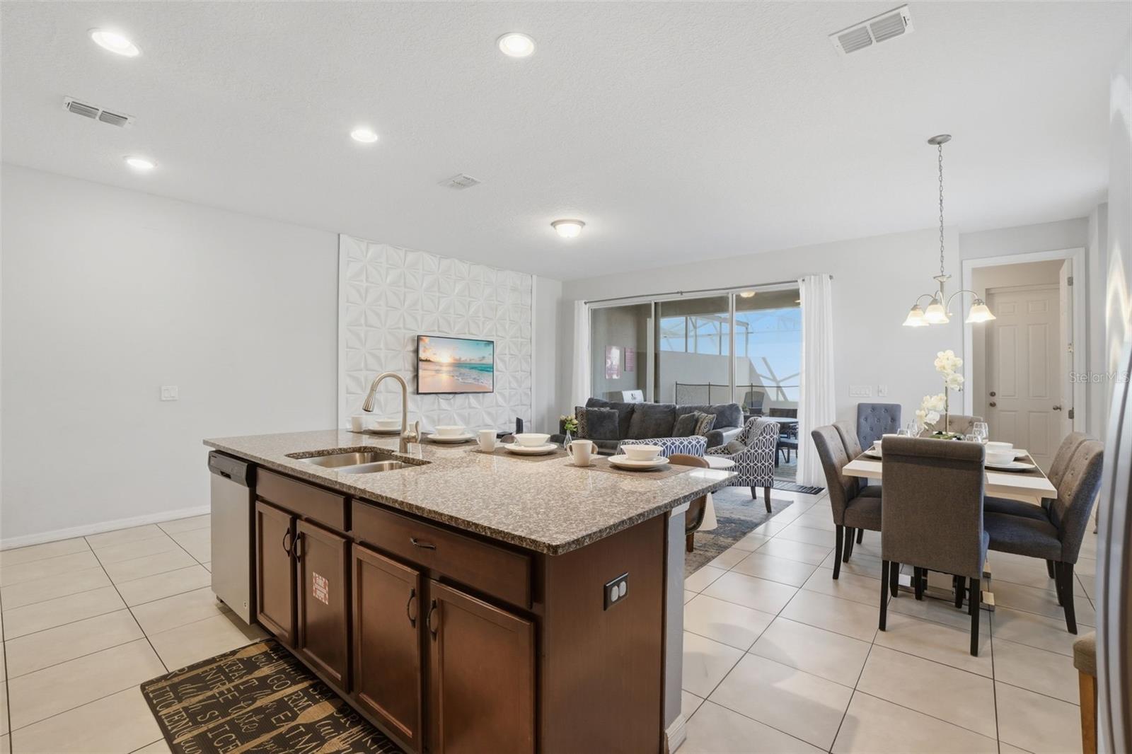 Image 8 of 66 For 1570 Carey Palm Circle