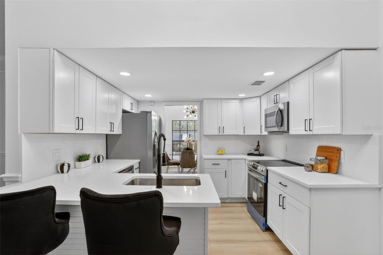 Image 13 of 36 For 216 Thistlewood Circle