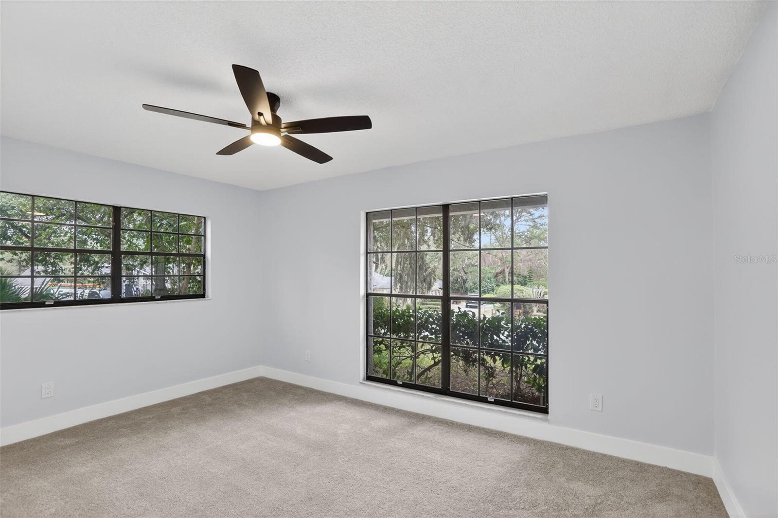 Image 20 of 36 For 216 Thistlewood Circle