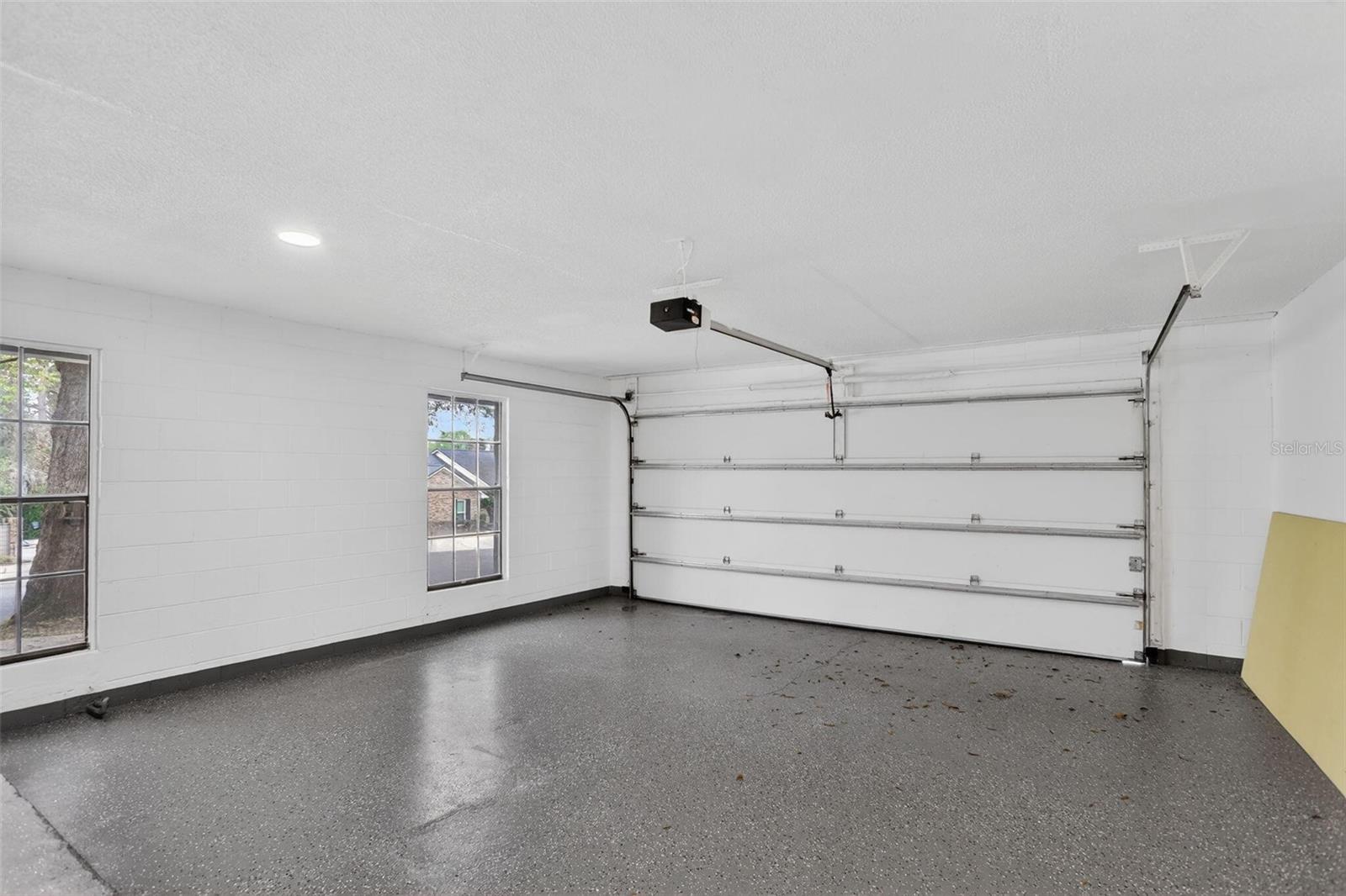 Image 28 of 36 For 216 Thistlewood Circle