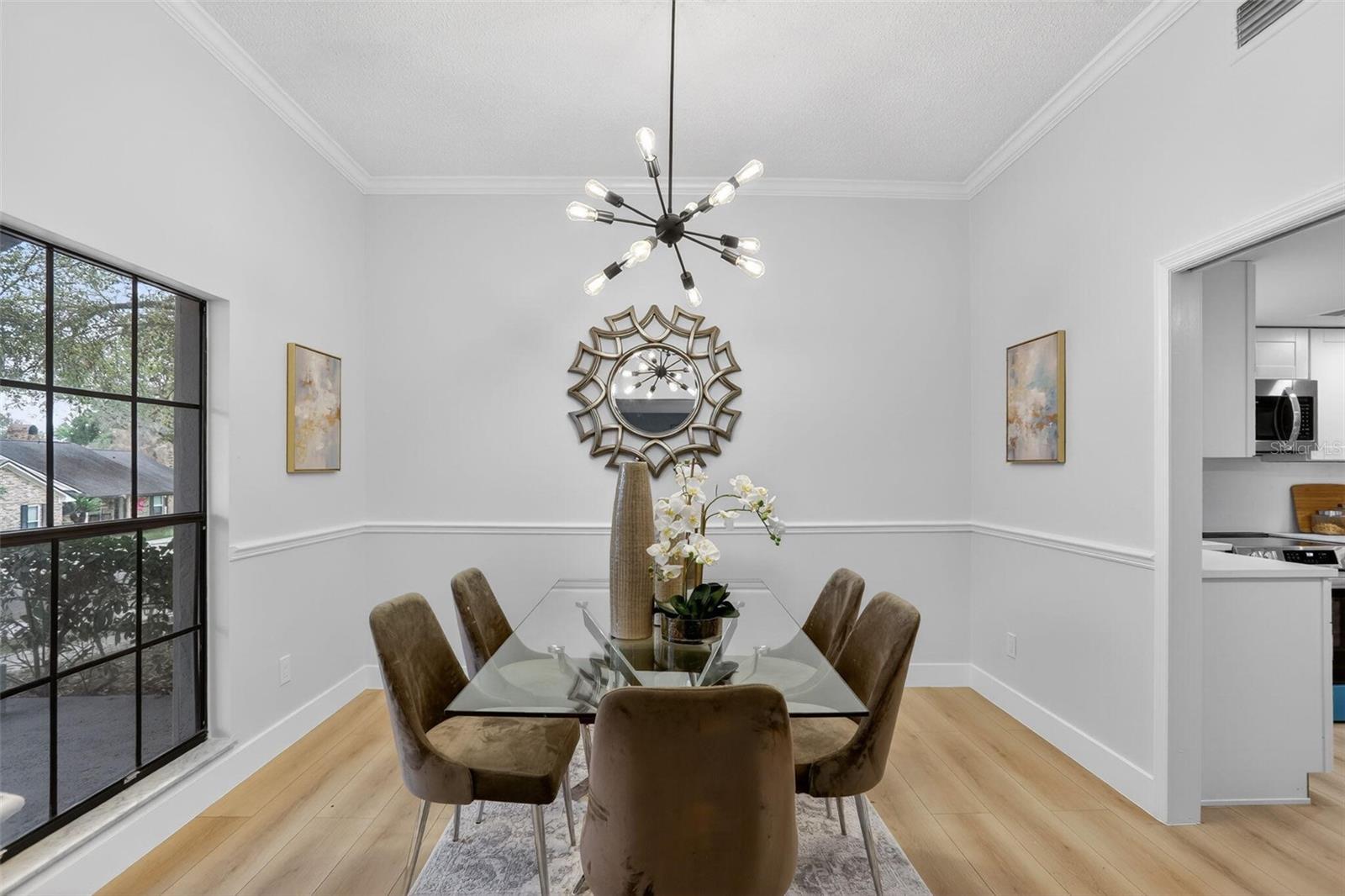 Image 4 of 36 For 216 Thistlewood Circle