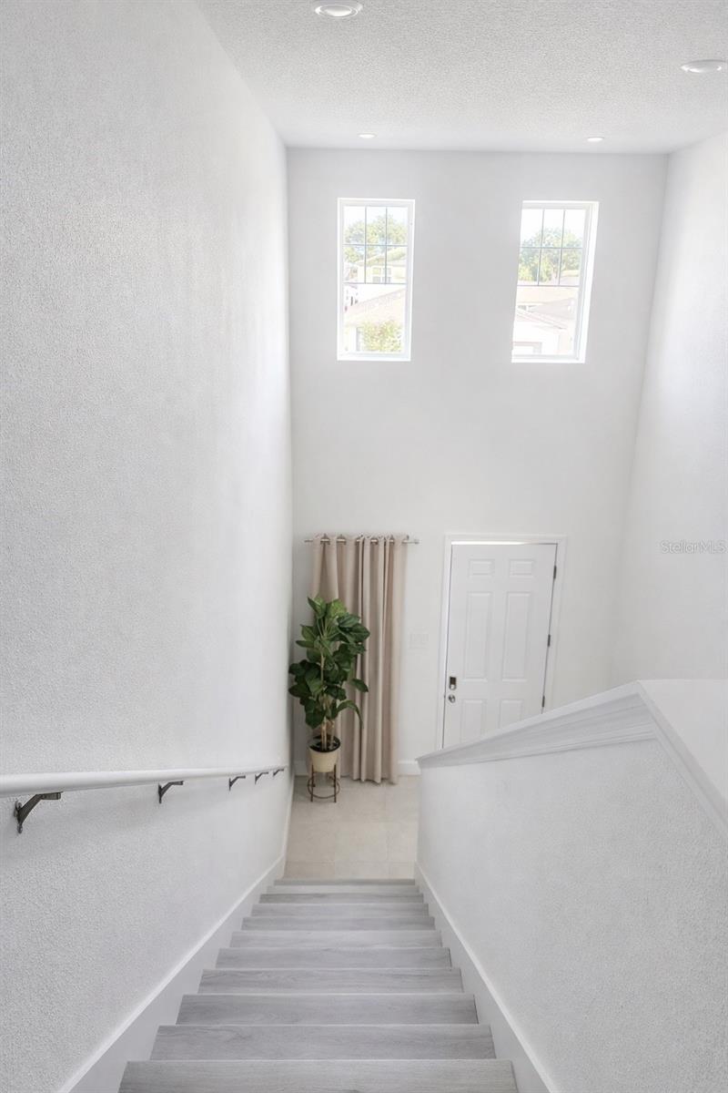 Image 6 of 19 For 4450 Rapallo Avenue