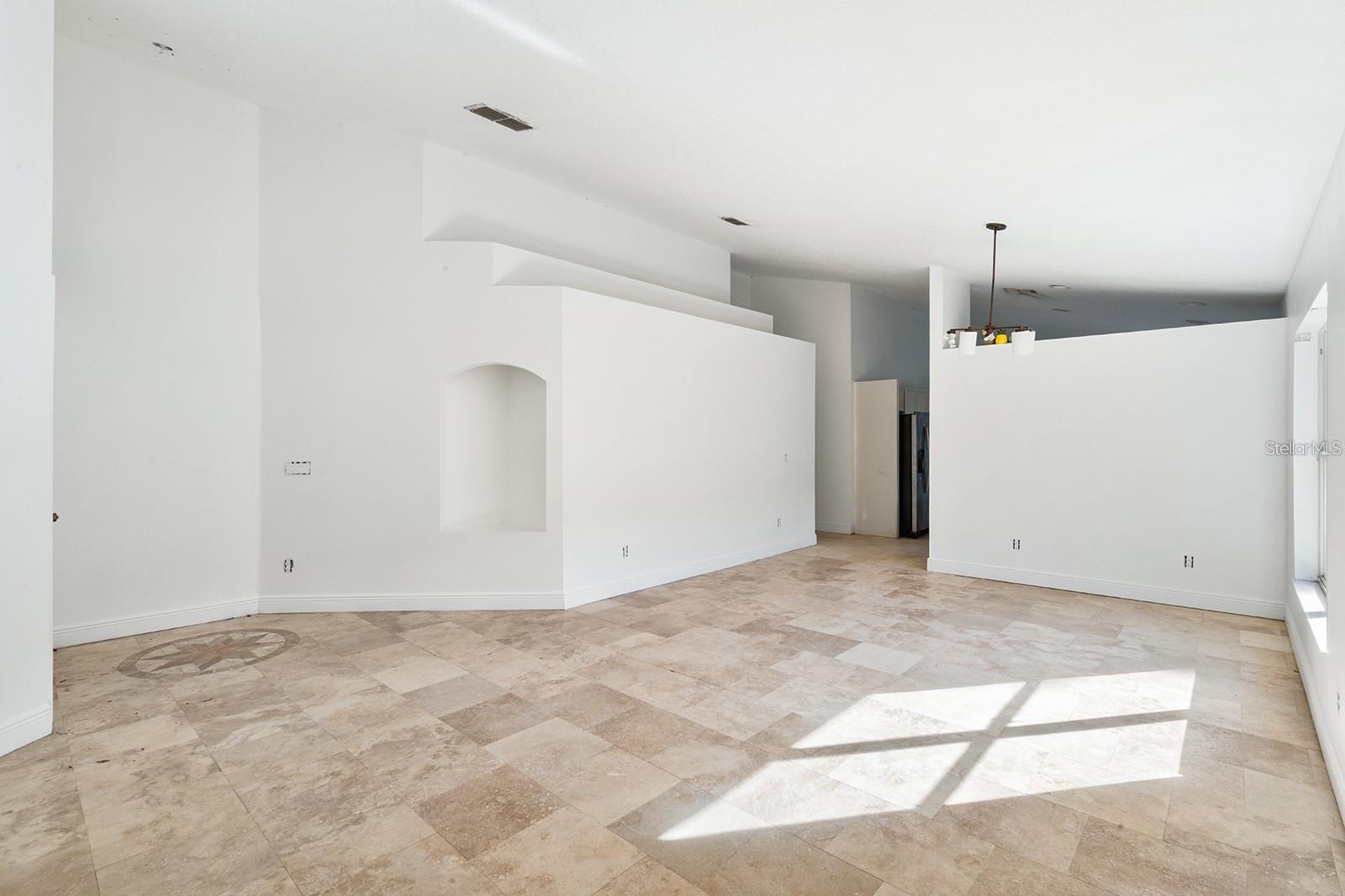 Image 4 of 17 For 608 Bridge Creek Boulevard