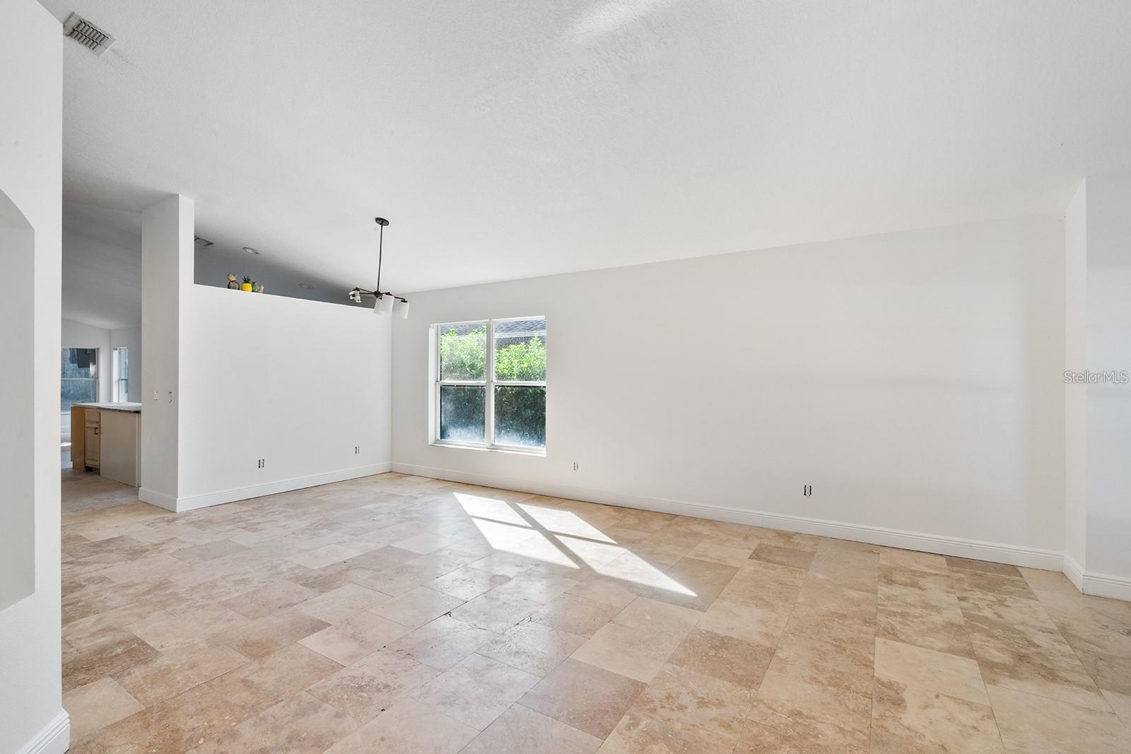 Image 6 of 17 For 608 Bridge Creek Boulevard