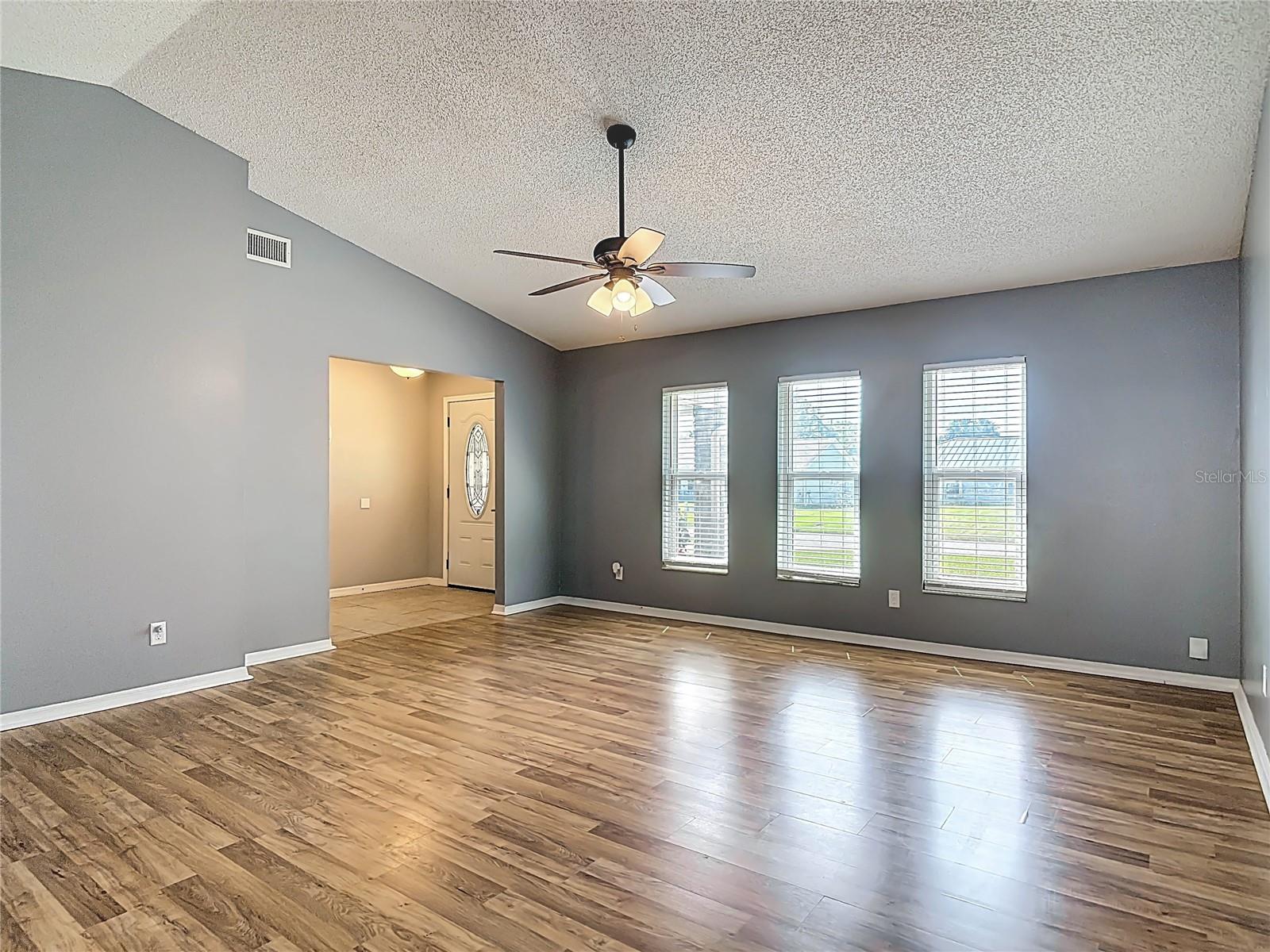 Image 5 of 48 For 1815 Travelers Palm Drive