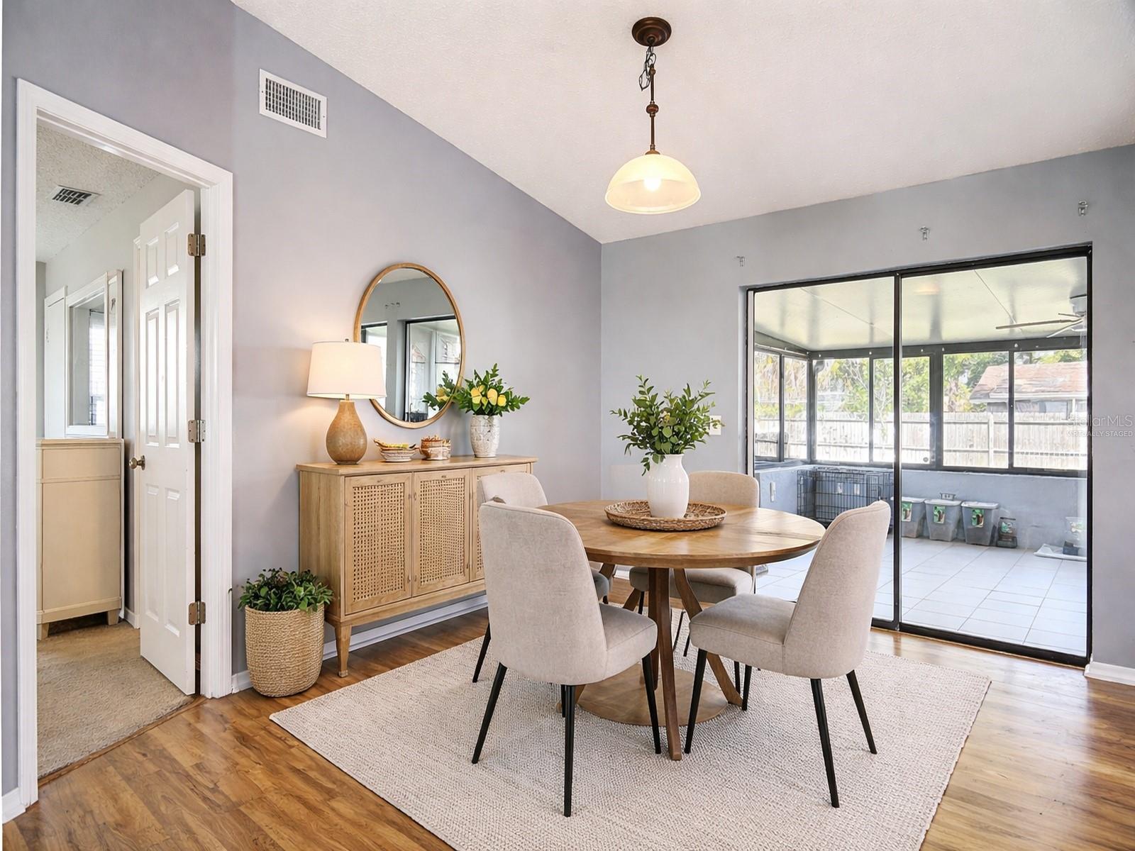 Image 8 of 48 For 1815 Travelers Palm Drive