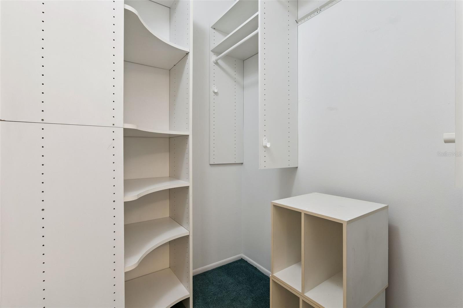 Image 14 of 42 For 2901 Clubview Drive U1