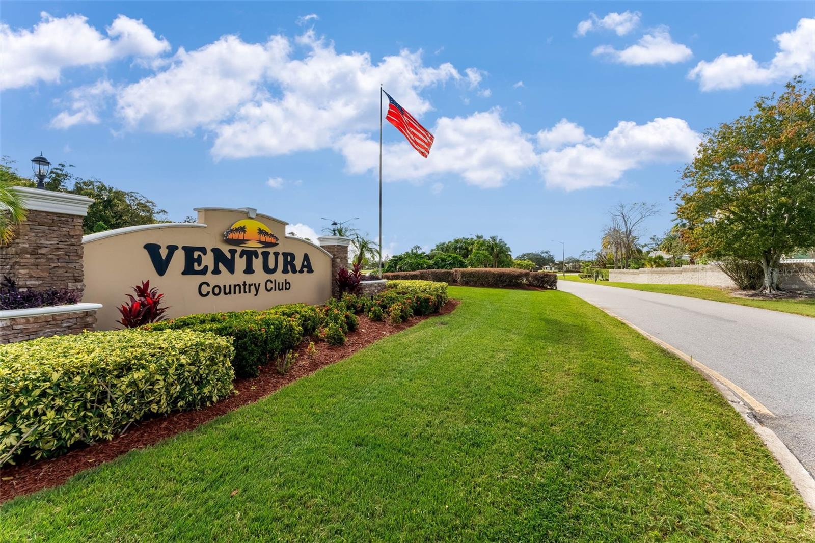 Image 21 of 42 For 2901 Clubview Drive U1