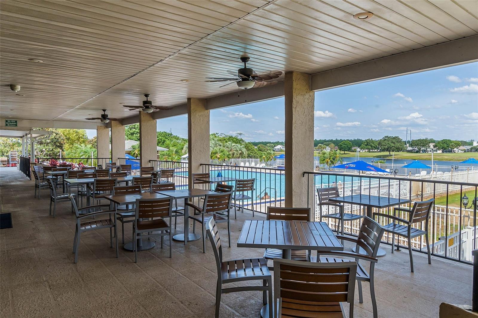 Image 27 of 42 For 2901 Clubview Drive U1