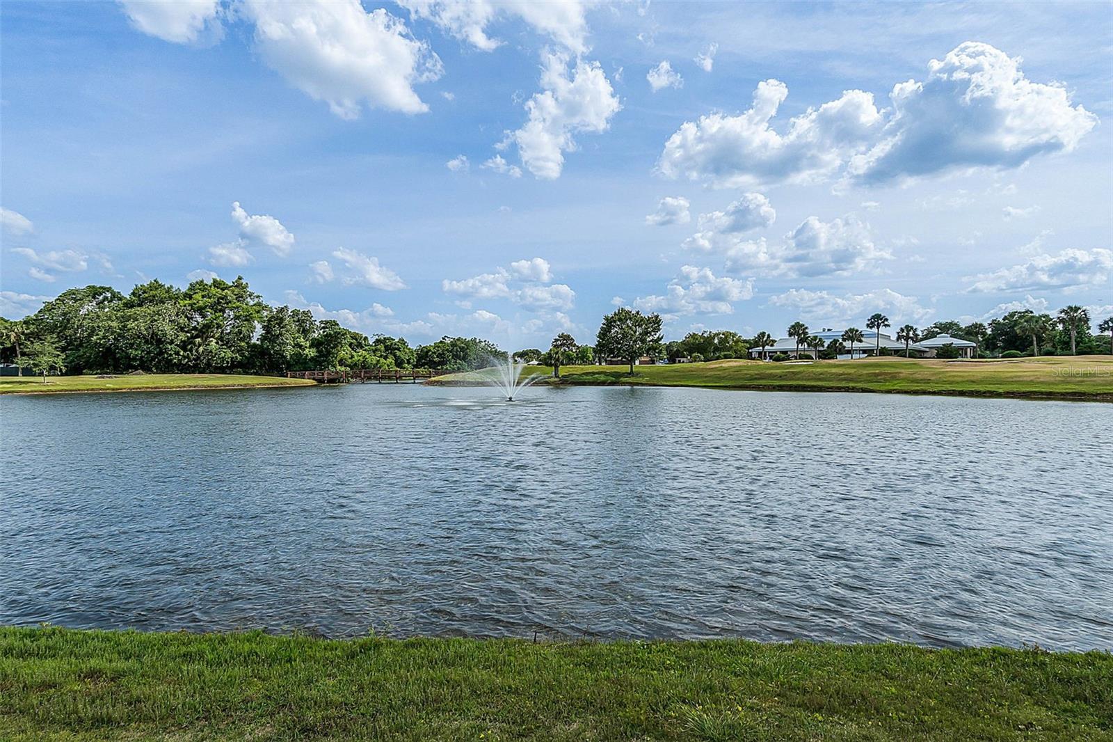 Image 37 of 42 For 2901 Clubview Drive U1