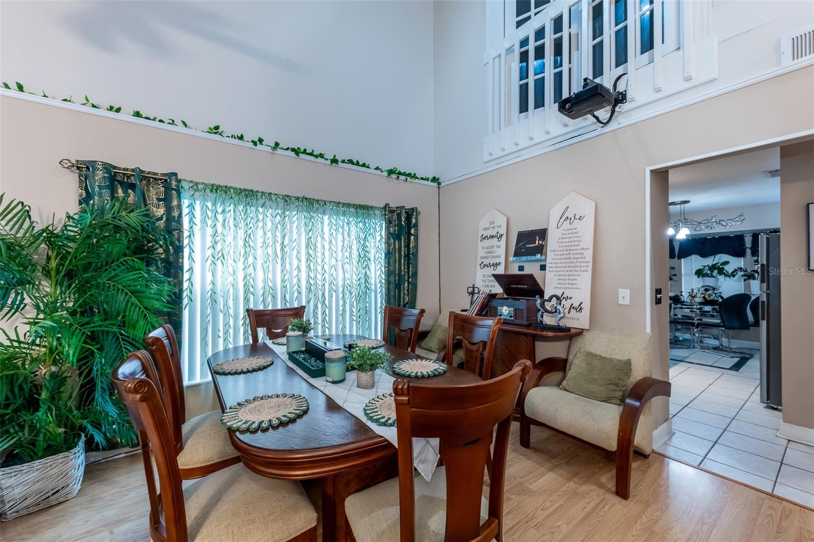 Image 3 of 21 For 1065 Martin Boulevard