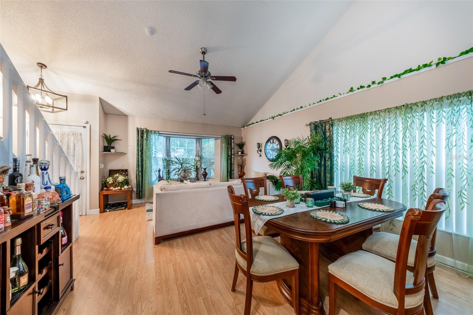 Image 4 of 21 For 1065 Martin Boulevard