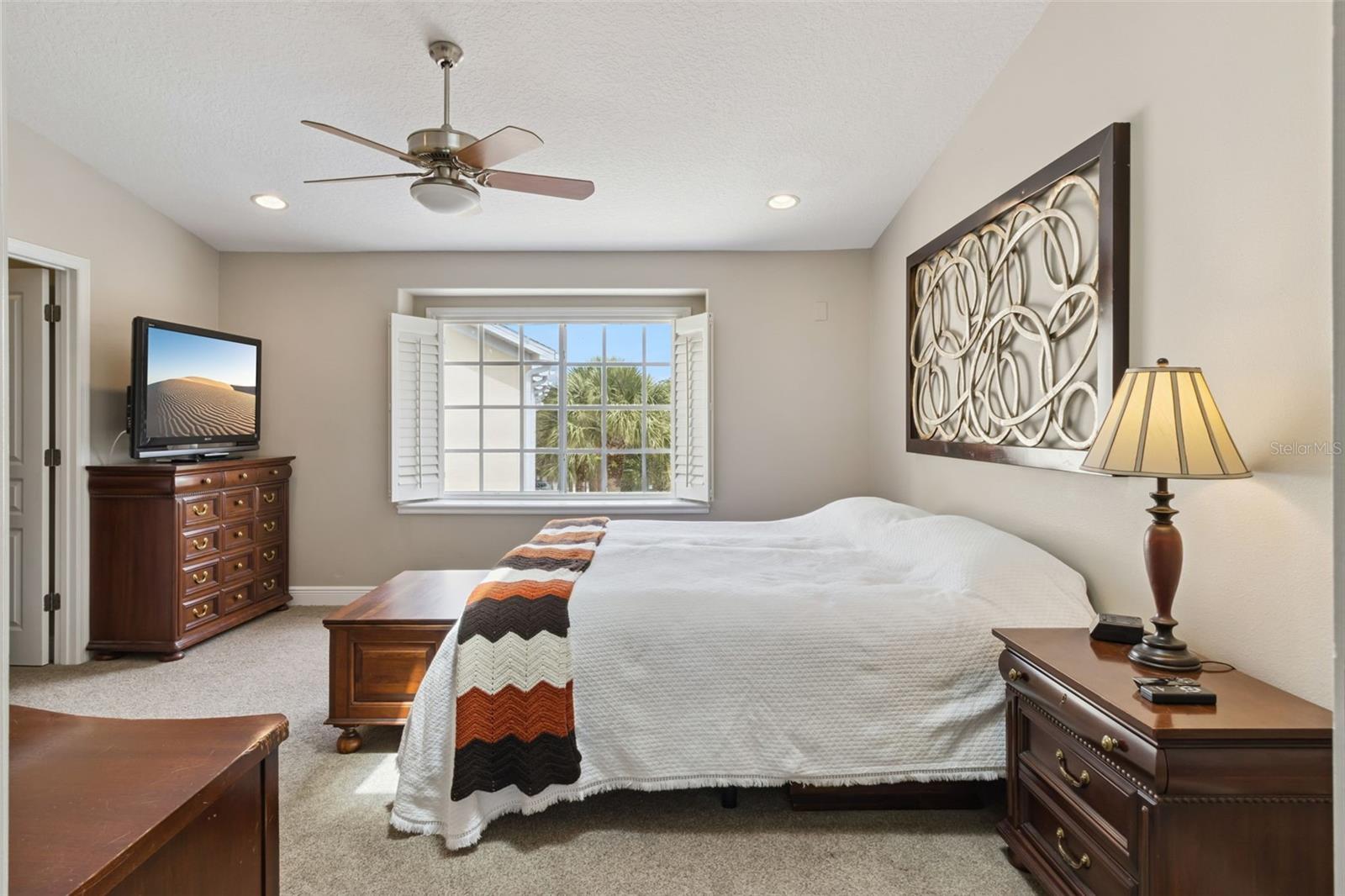 Image 20 of 36 For 137 Brent Circle