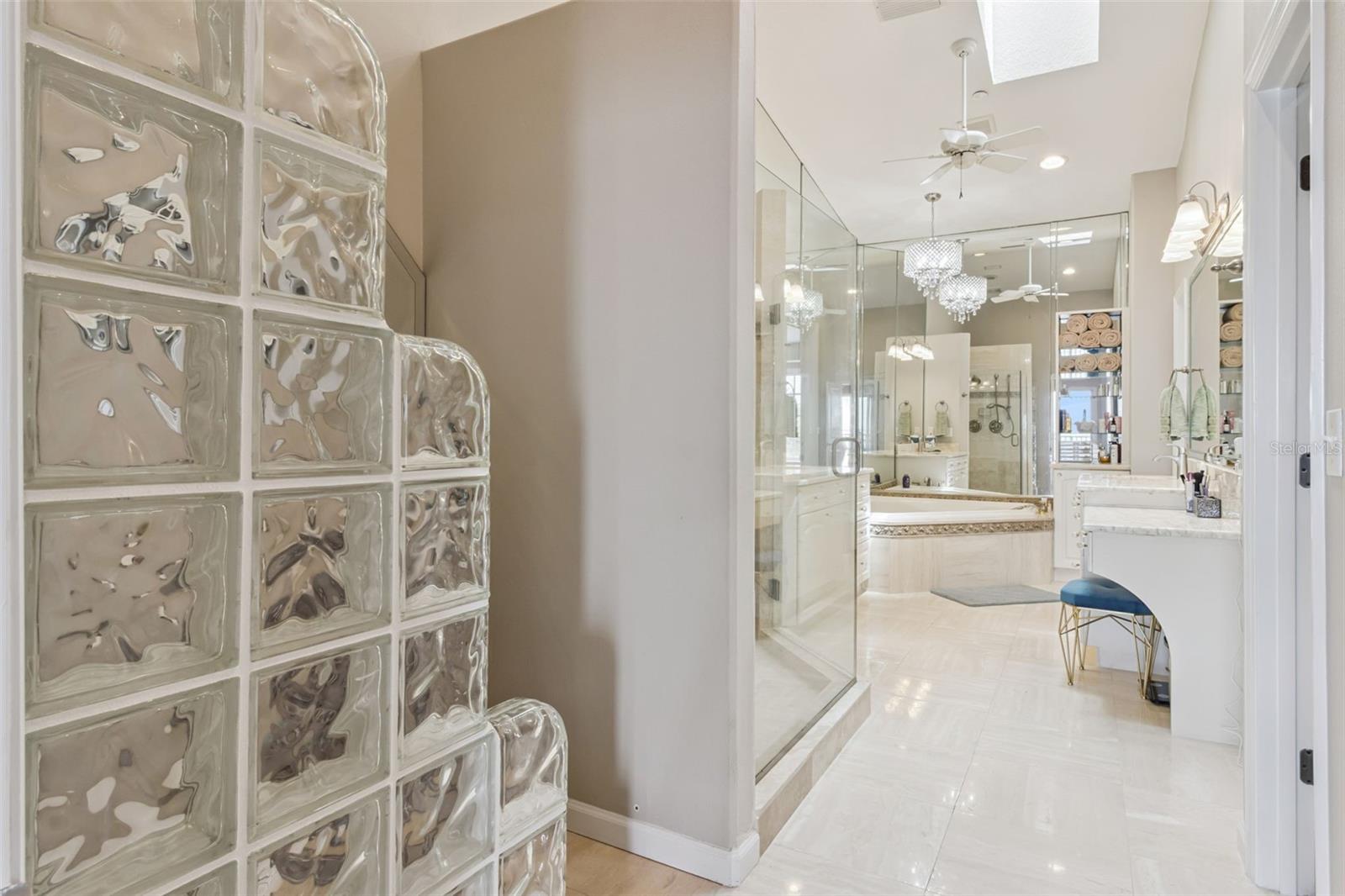 Image 23 of 36 For 137 Brent Circle