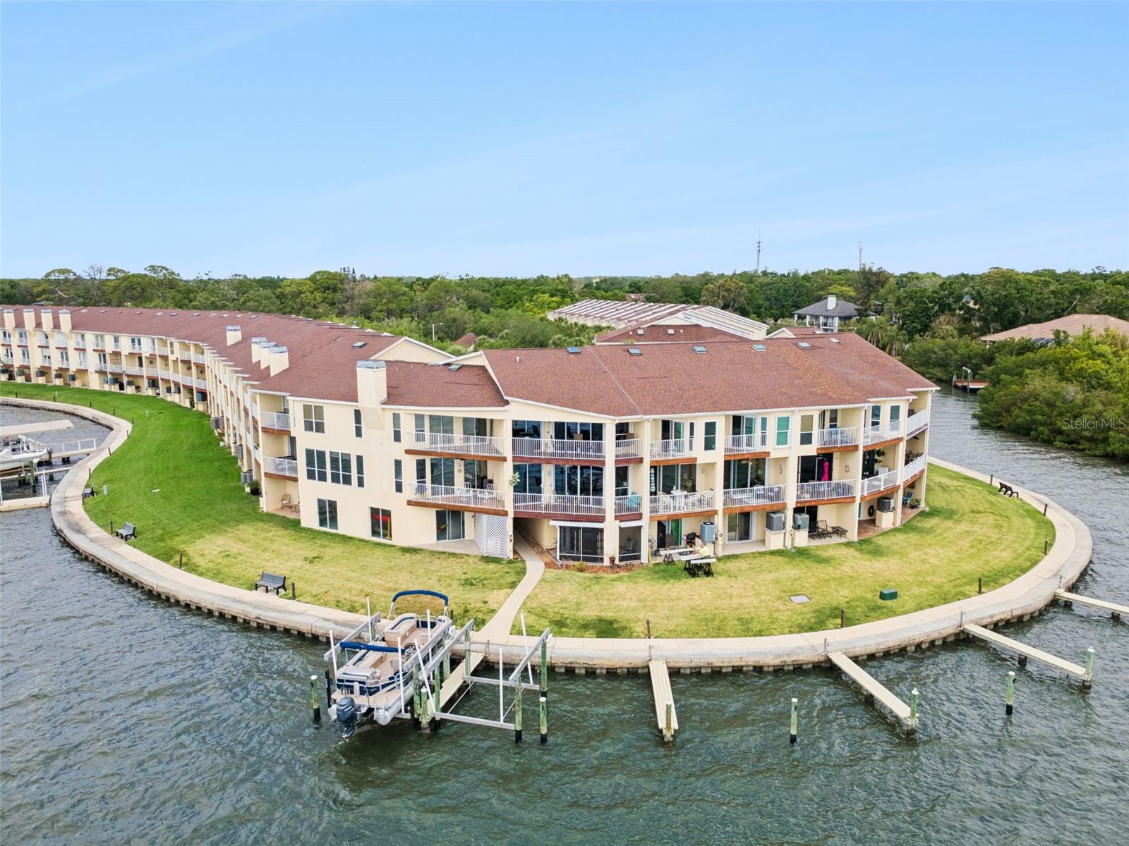 Image 34 of 36 For 137 Brent Circle