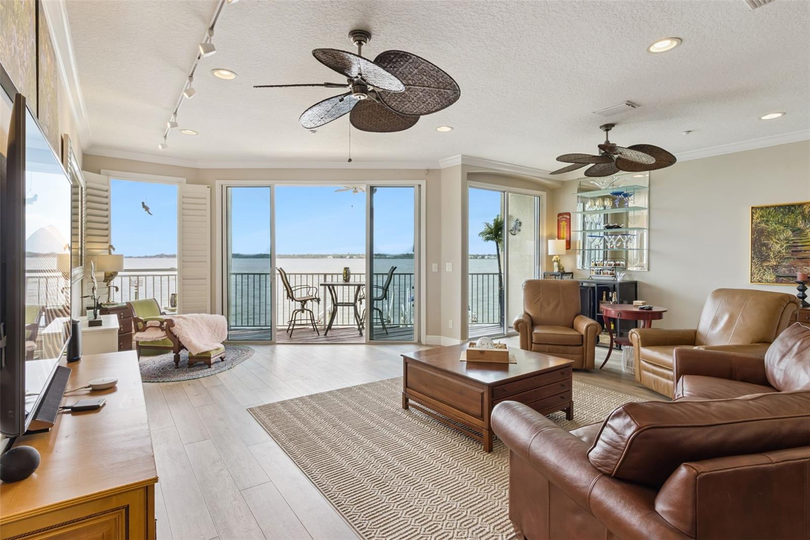 Image 5 of 36 For 137 Brent Circle