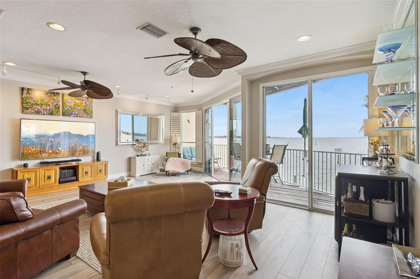 Image 8 of 36 For 137 Brent Circle