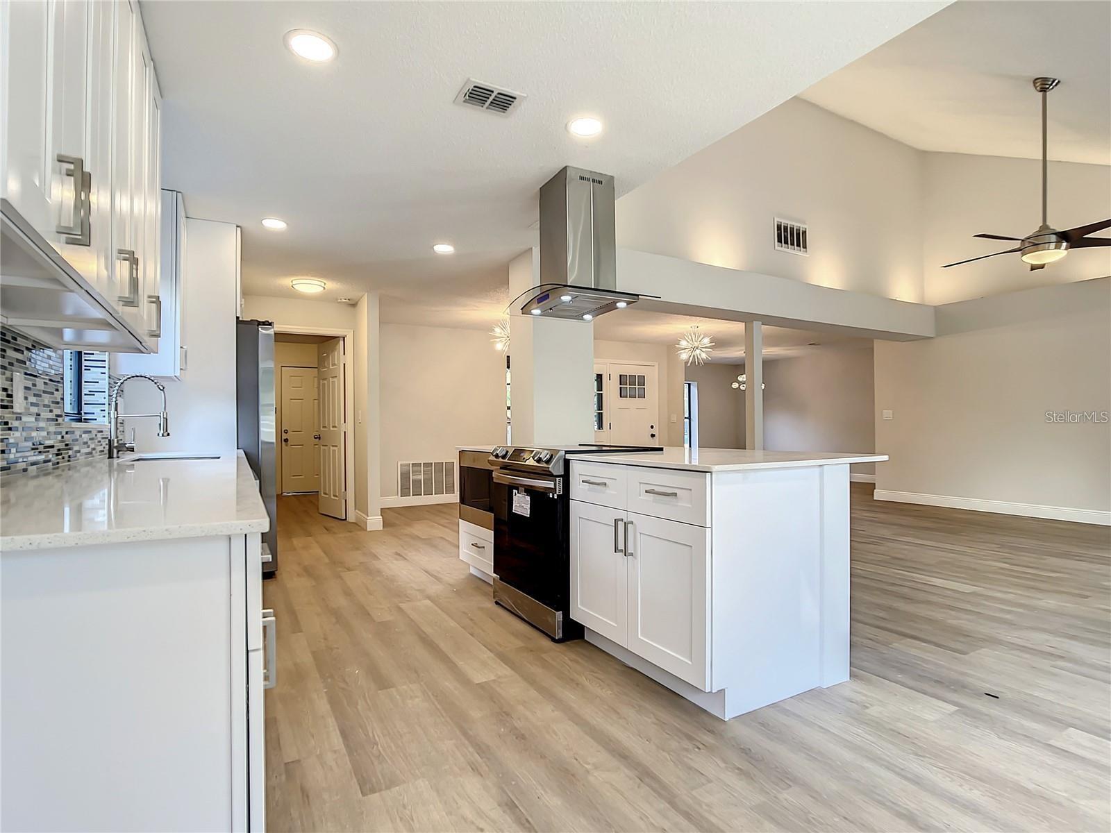 Image 18 of 49 For 1528 Cuthill Way