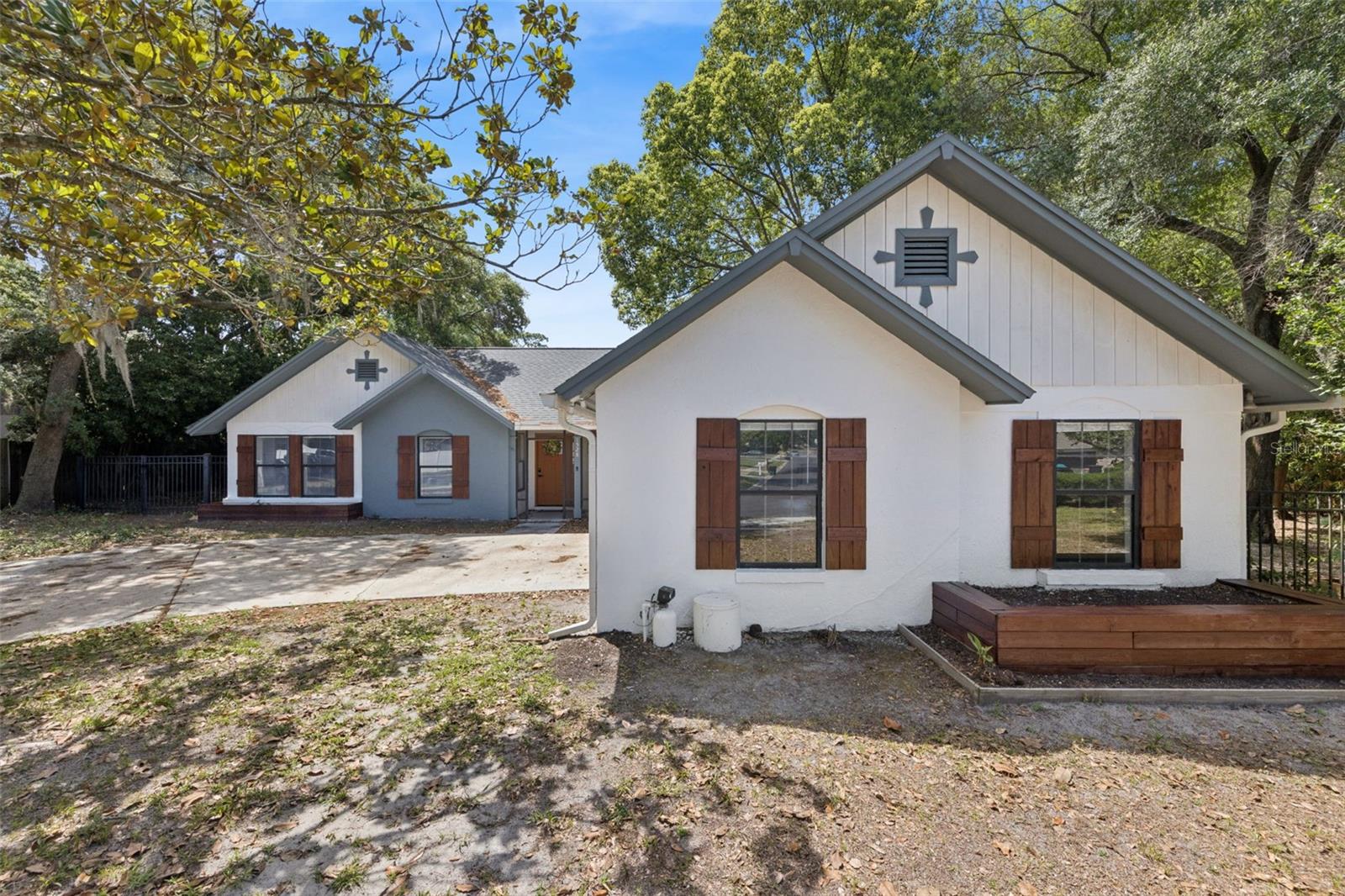 Image 2 of 49 For 1528 Cuthill Way