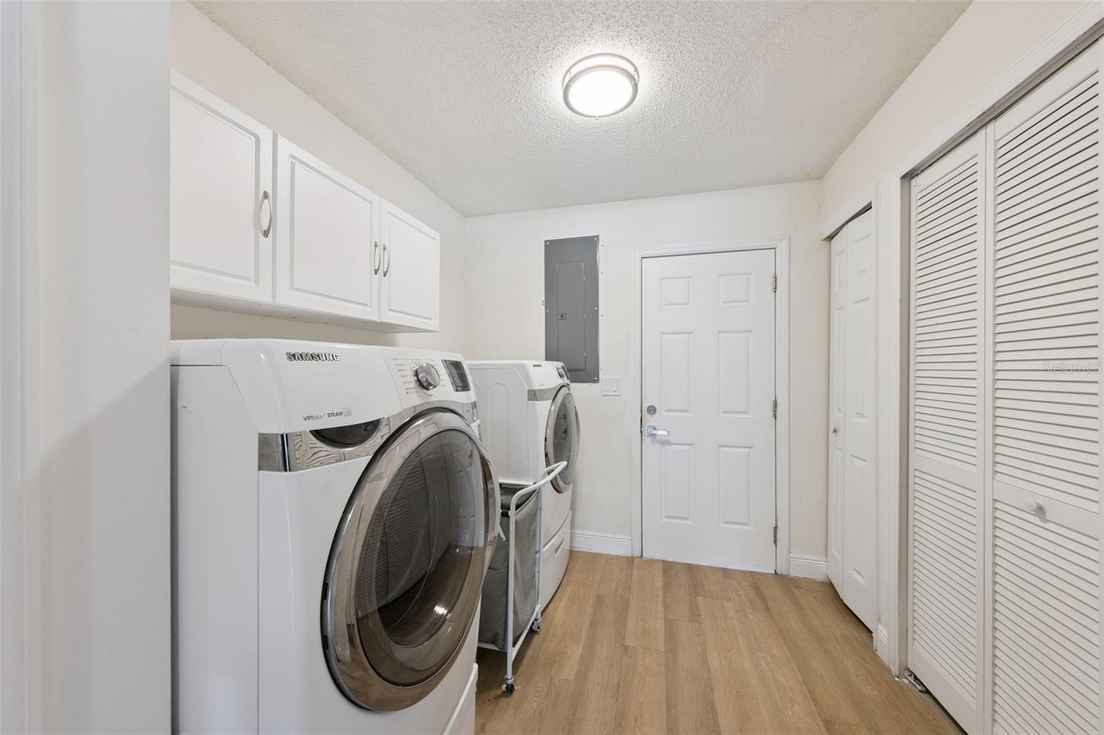 Image 32 of 49 For 1528 Cuthill Way