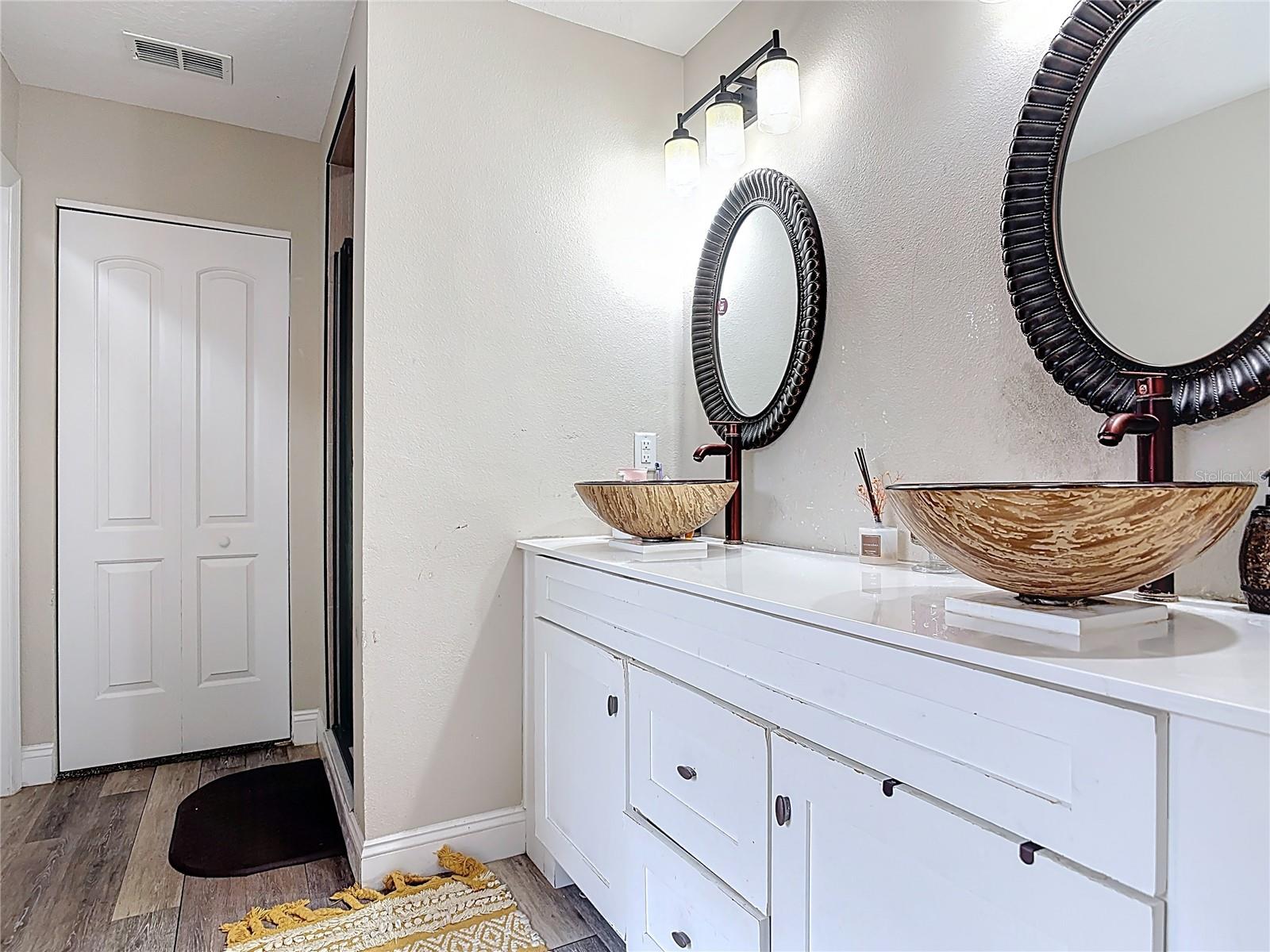 Image 30 of 33 For 10 Riviera Estates Drive