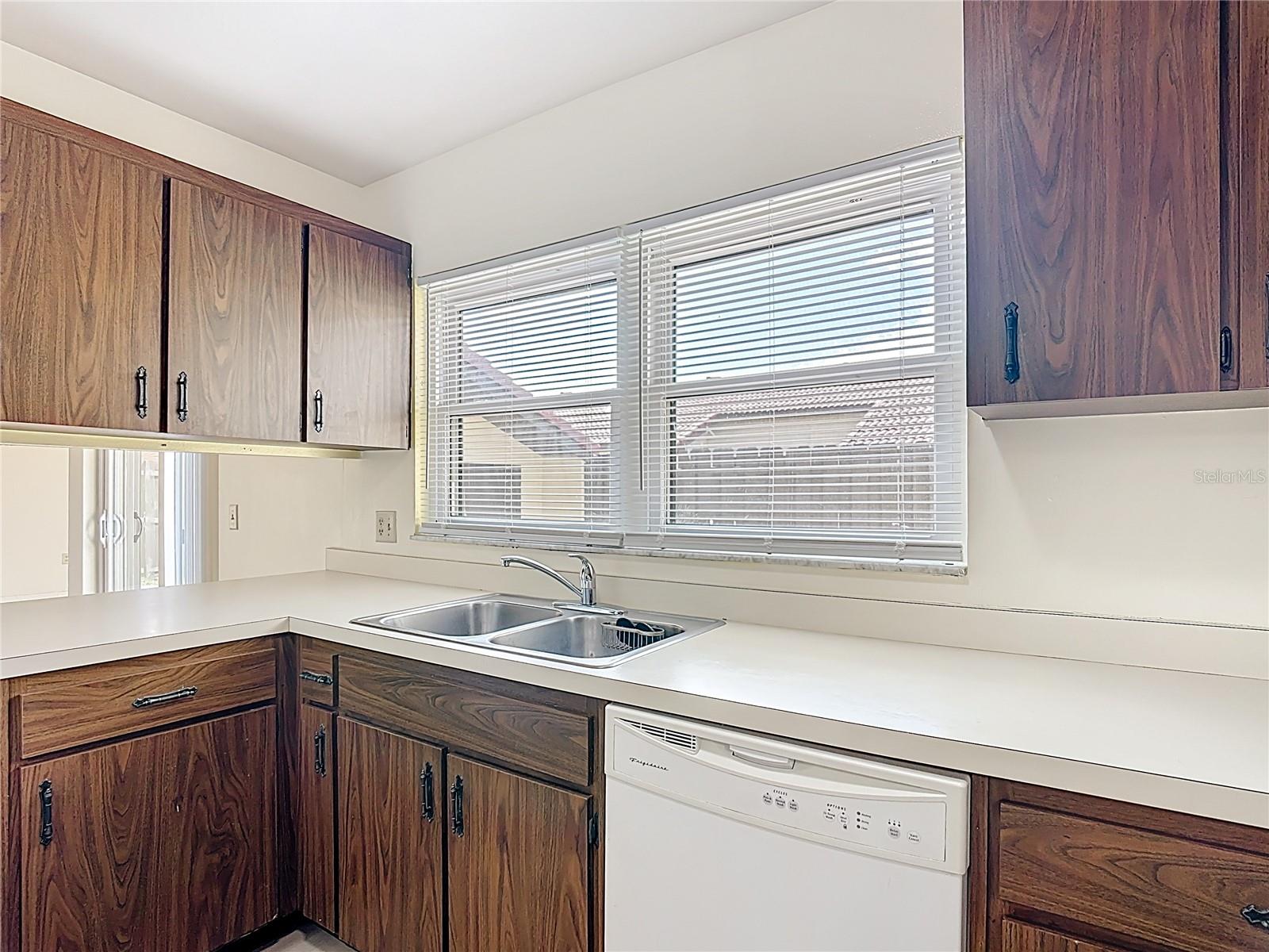 Image 14 of 45 For 467 Hunter Circle